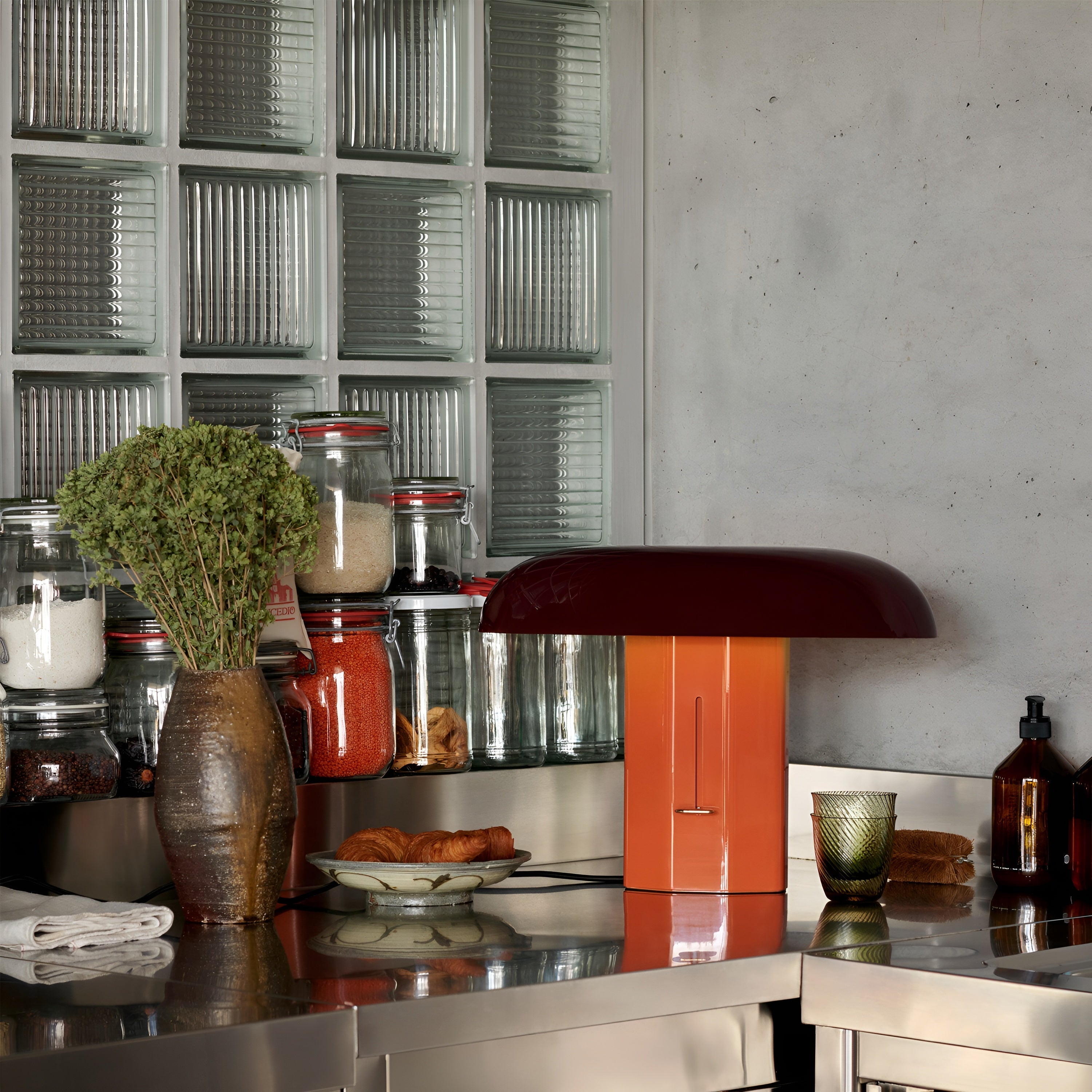 Montera JH42 Table Lamp