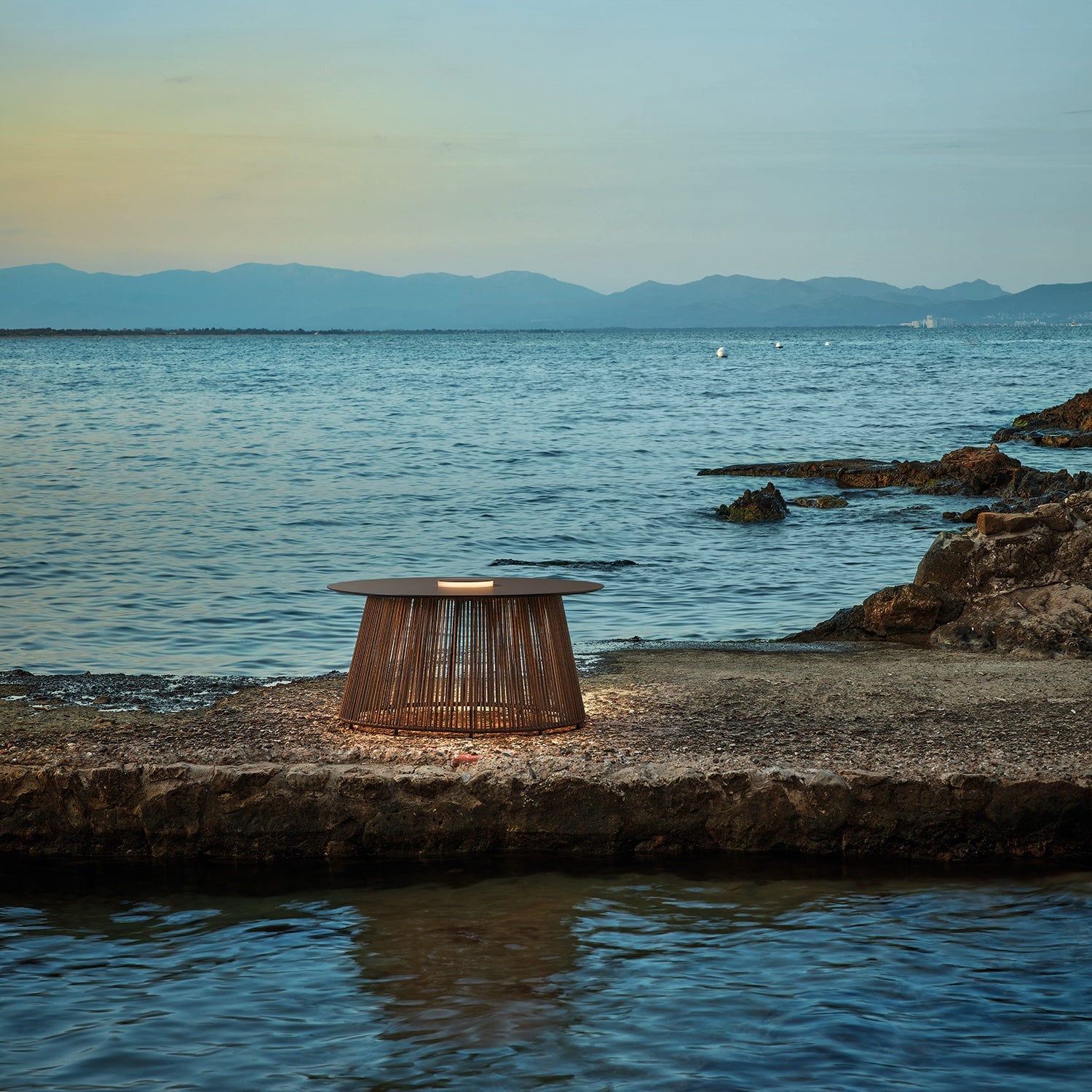 Nit_60_R_Floor_Light_30