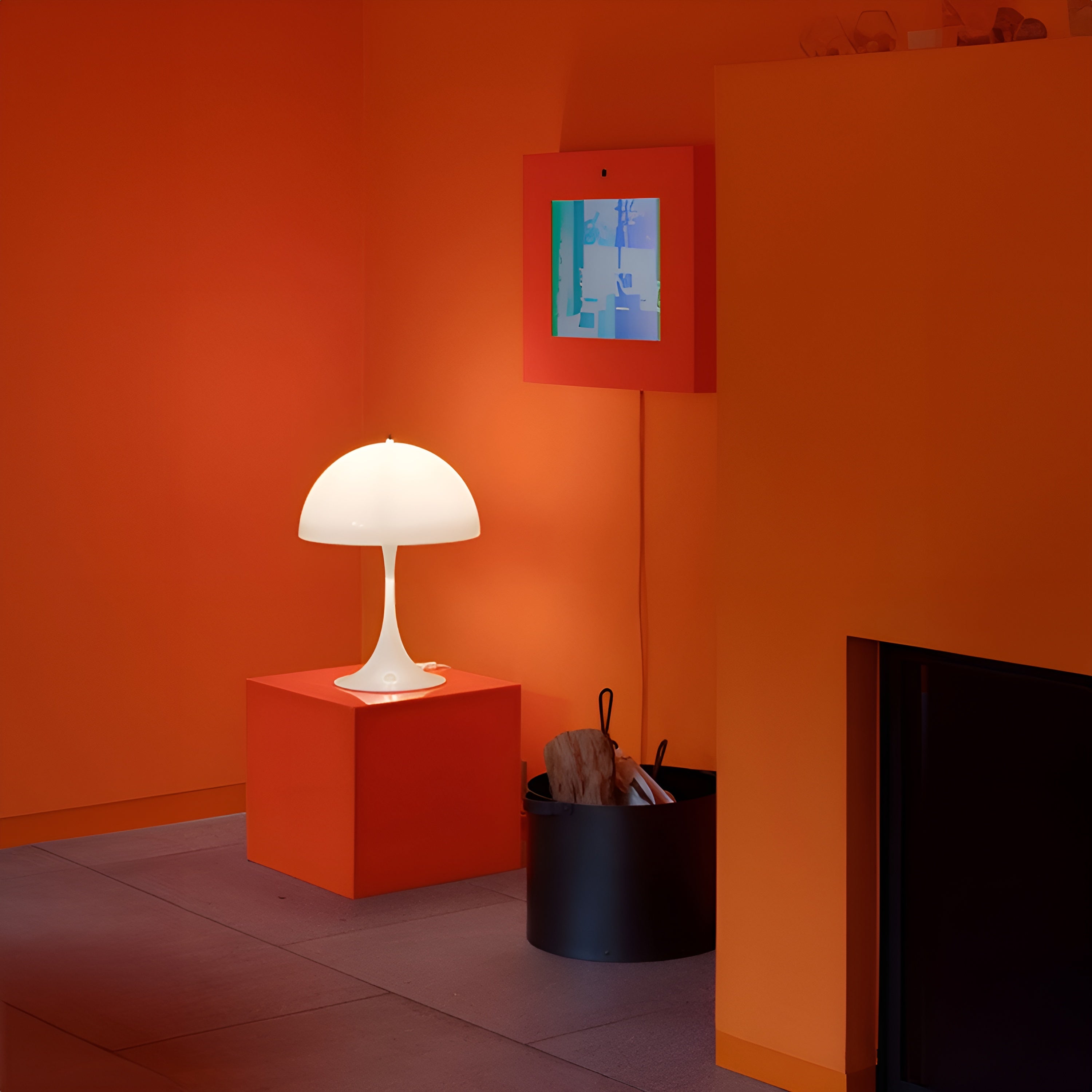 PANTHELLA Table Lamp