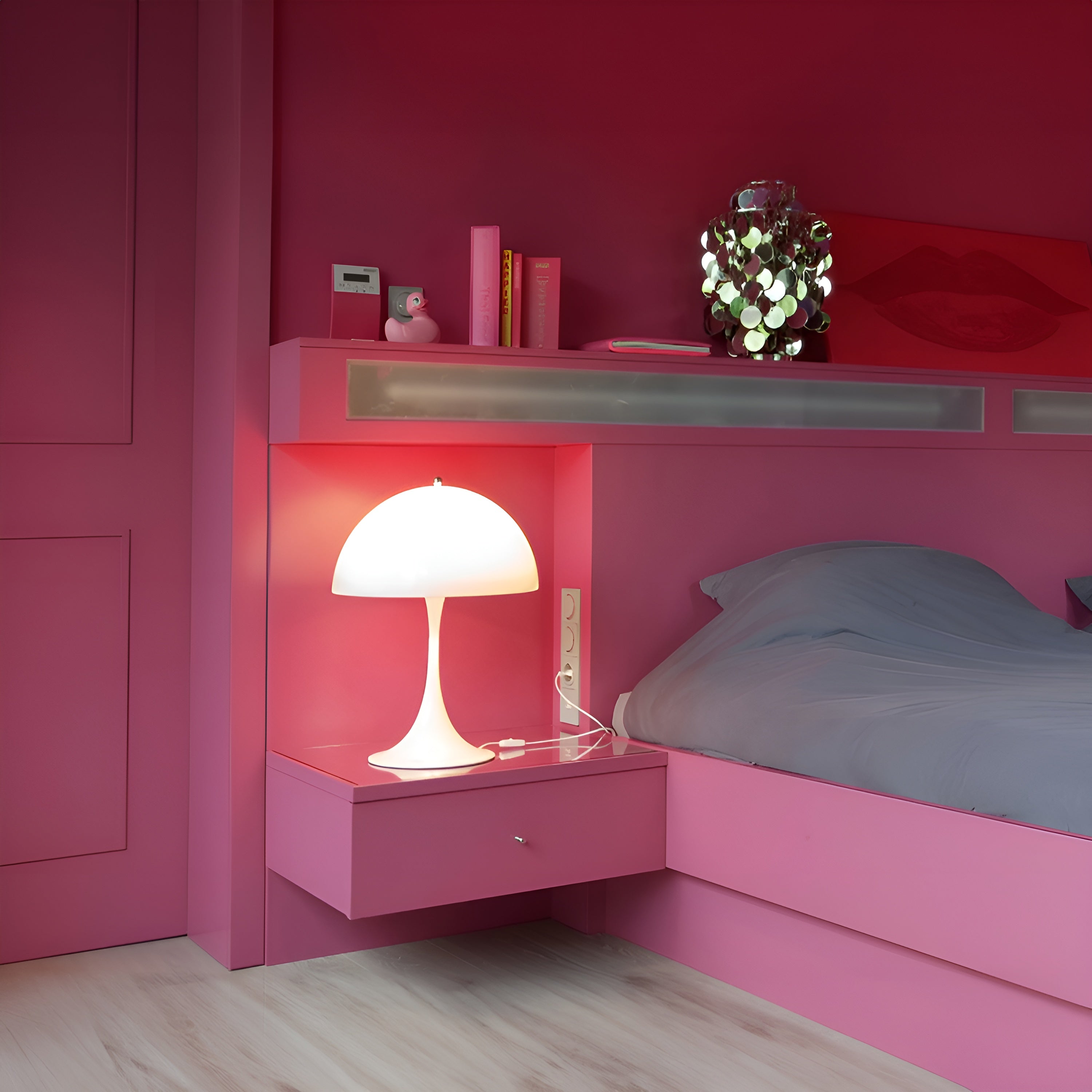 PANTHELLA Table Lamp