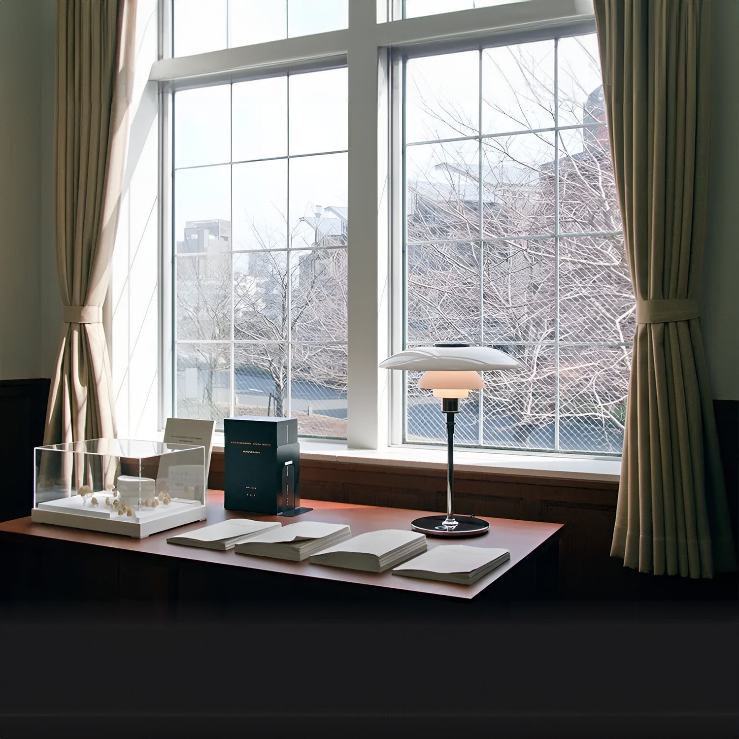 PH 4½-3½ Table Lamp