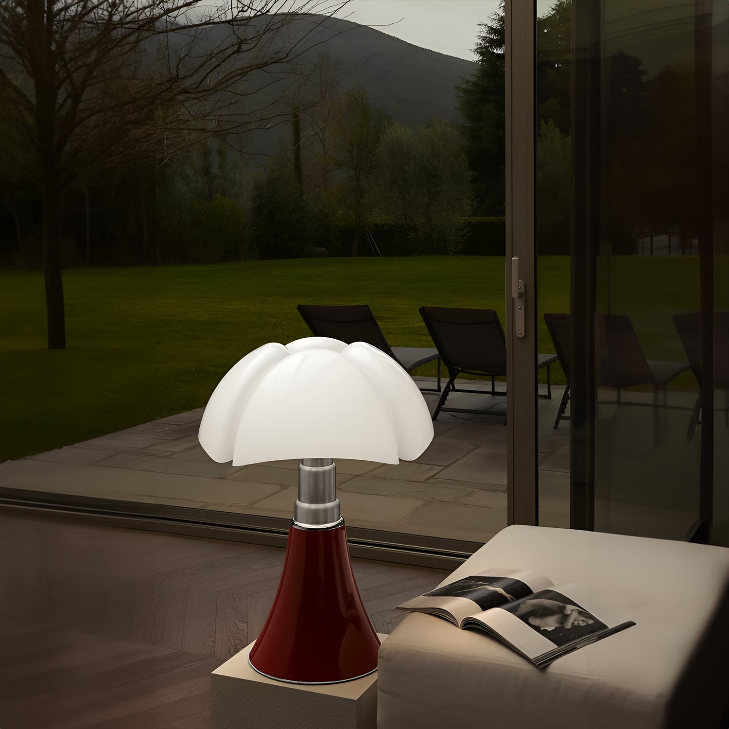 PIPISTRELLO Table Lamp