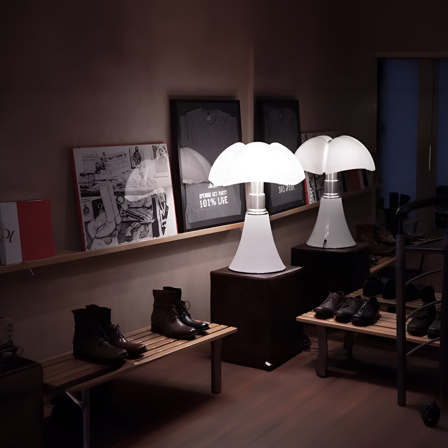 PIPISTRELLO Table Lamp