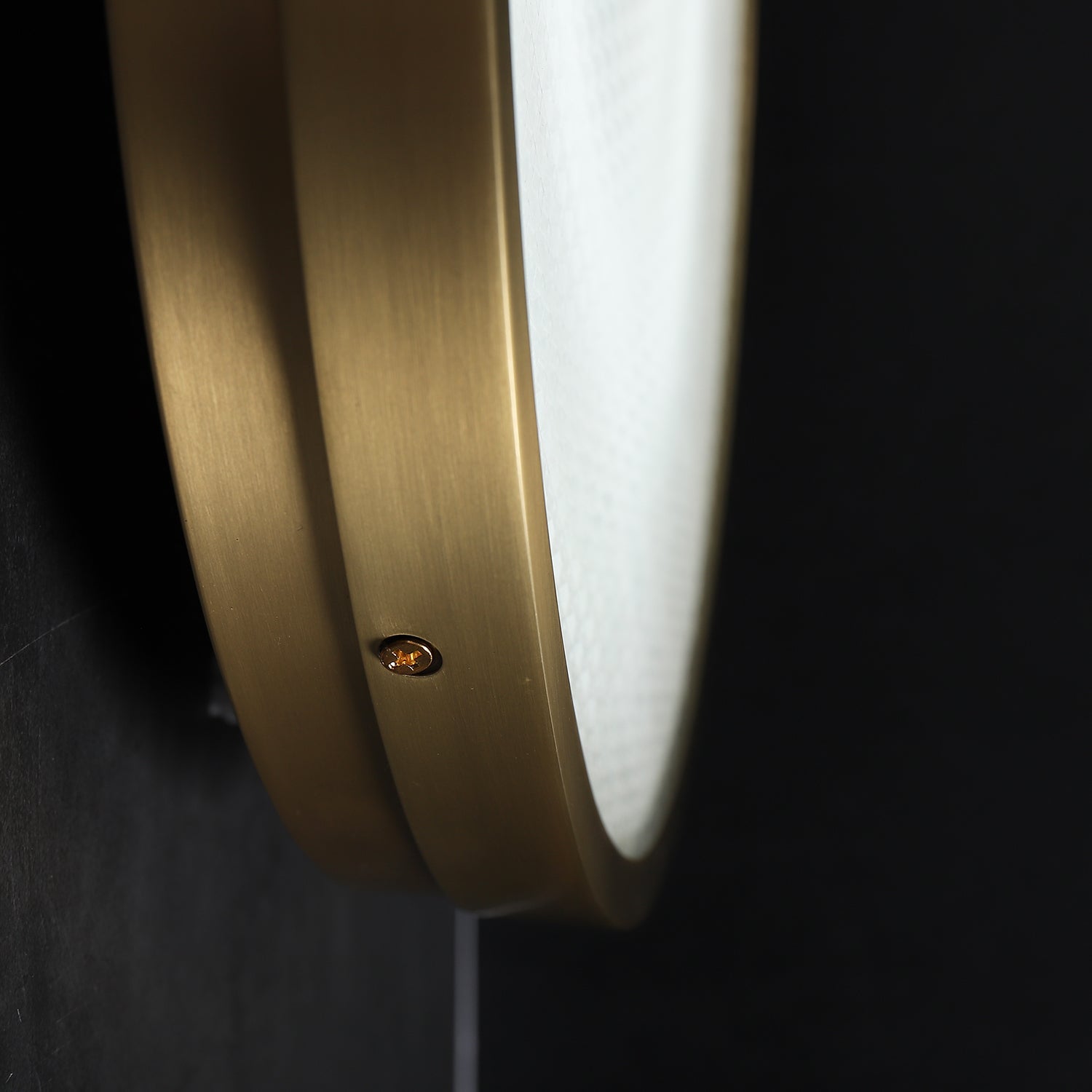 Pan_Round_LED_Flushmount_PageOne_08