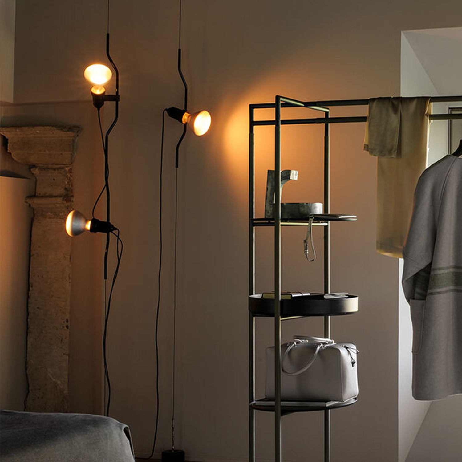 Parentesi Floor Lamp