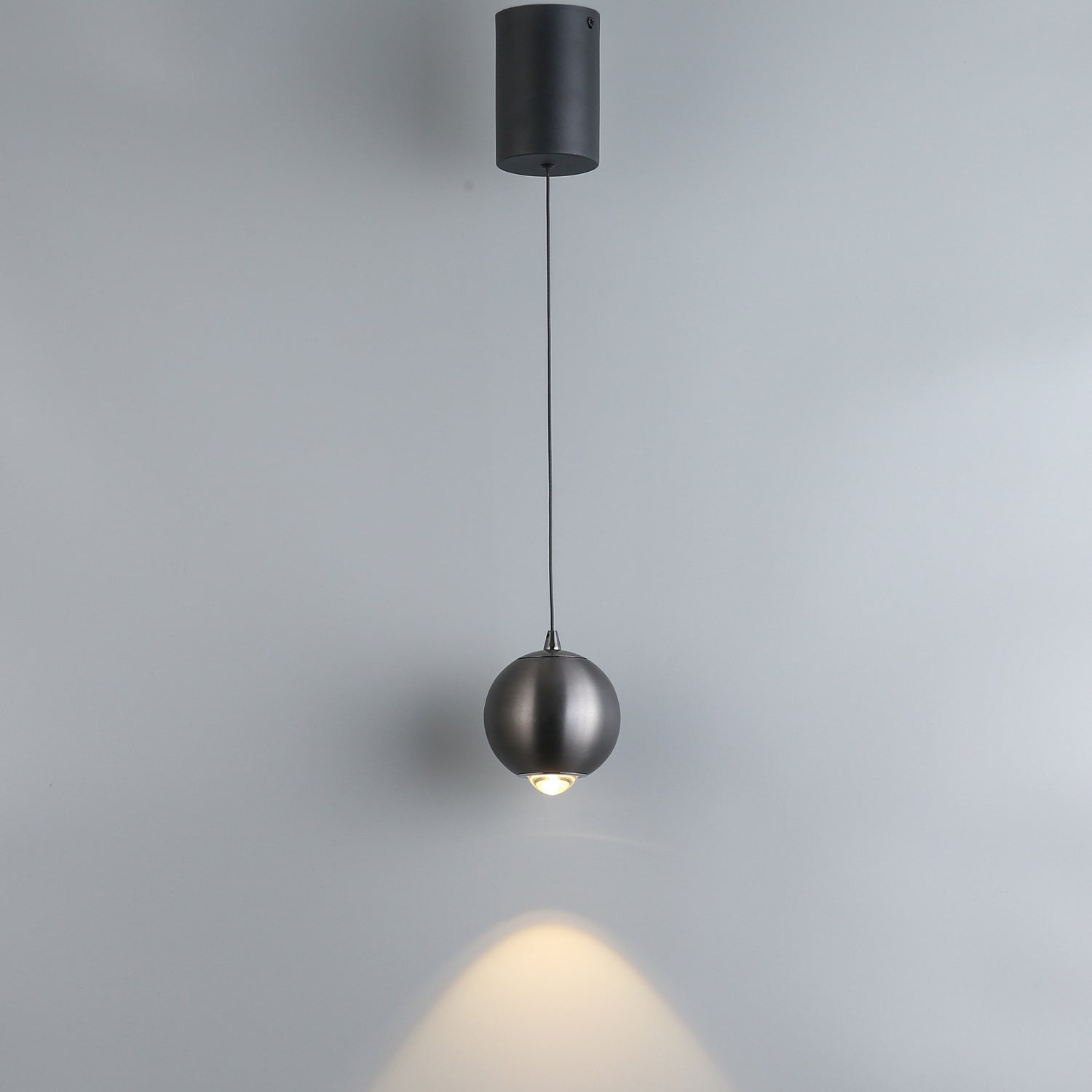 Planet_Spotlight_Pendant_Light_07