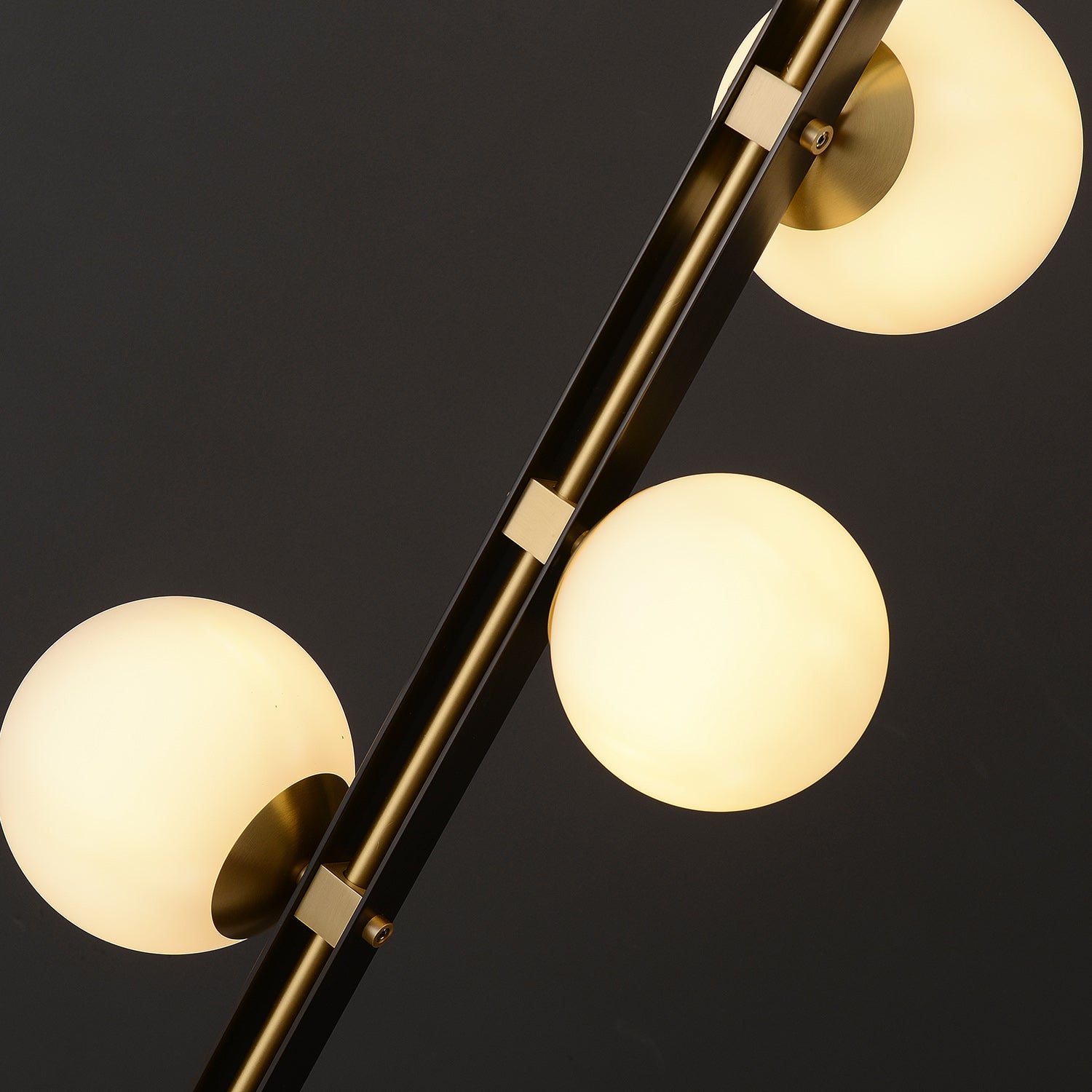 Planeta_P_Floor_Lamp_Studio_Kronos_10