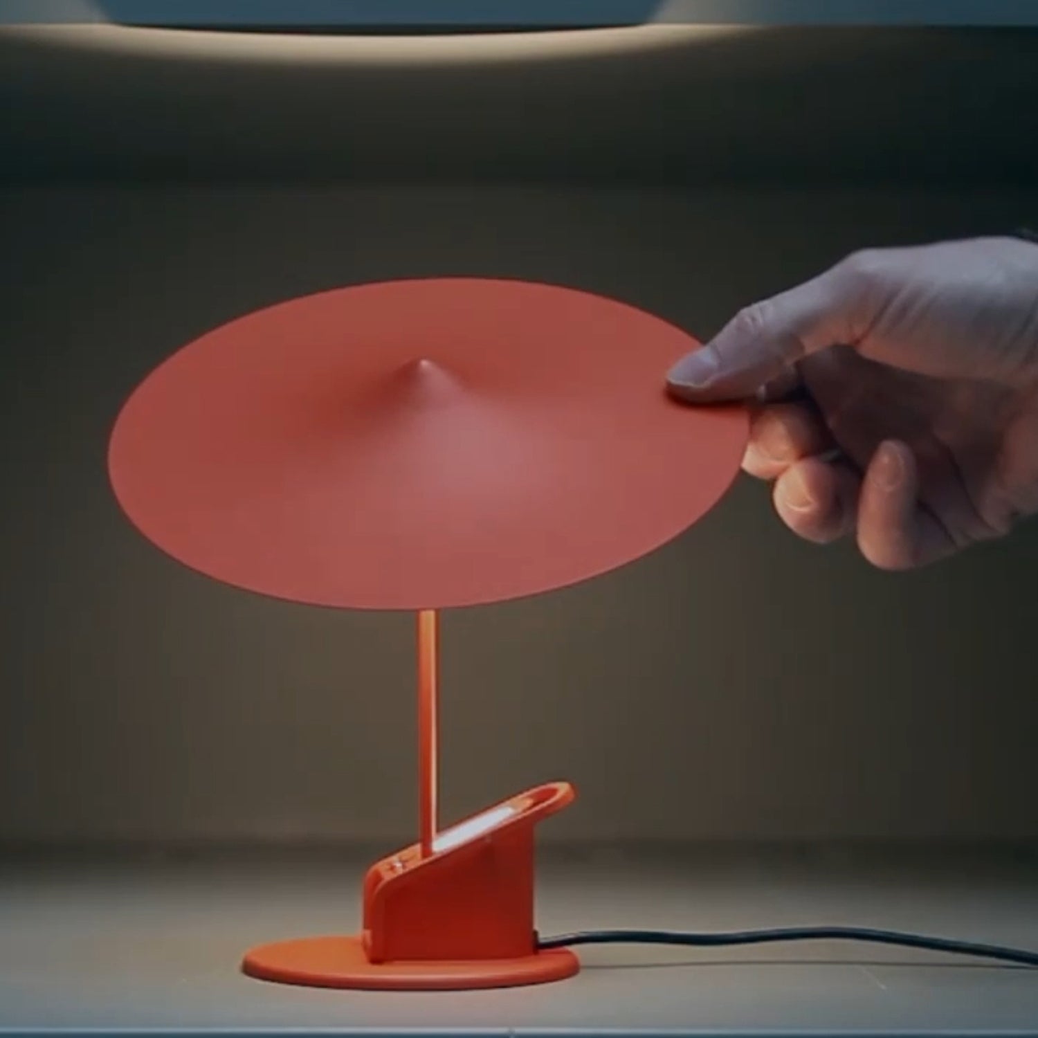 Rethinking the clamp Lamp