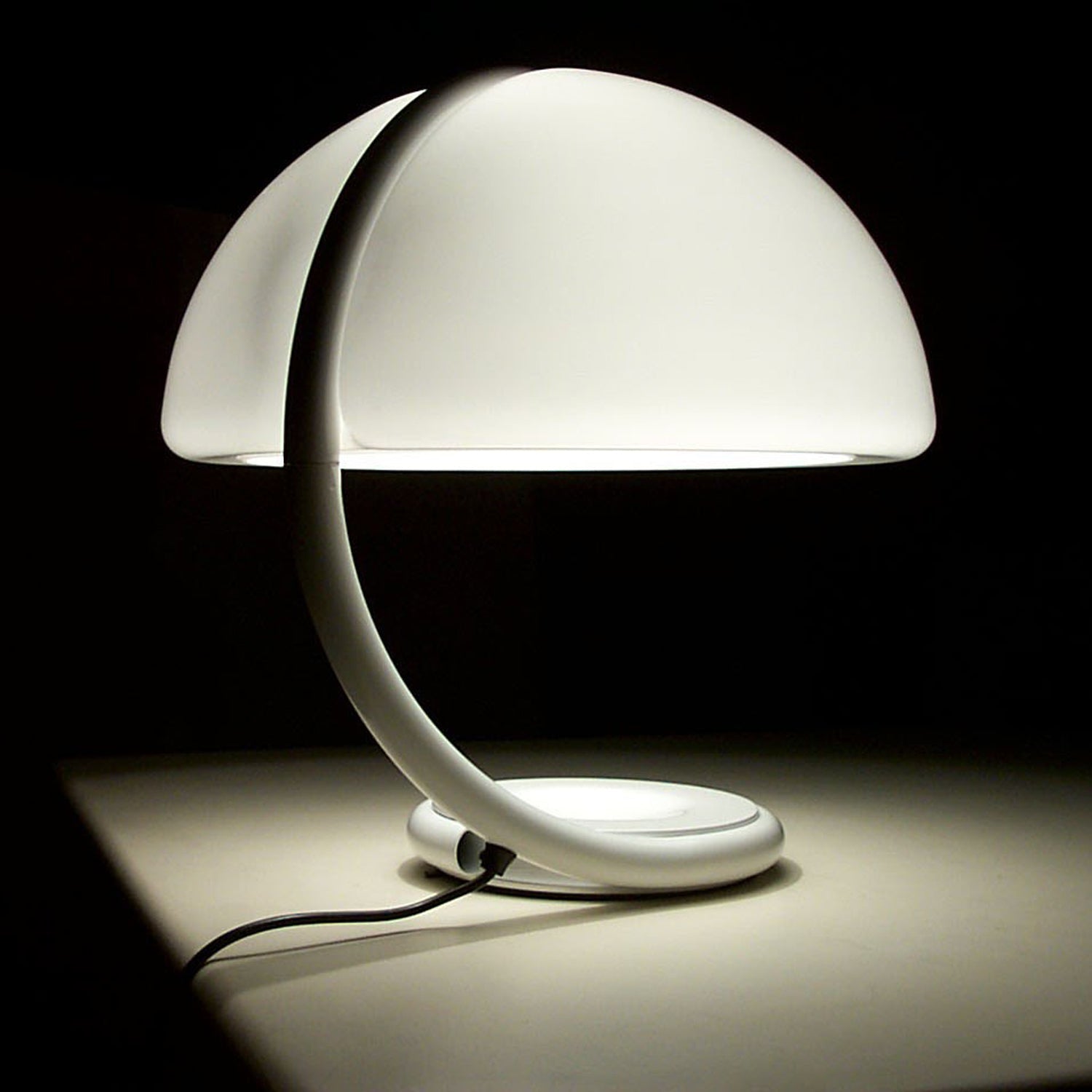 SERPENTE Table Lamp