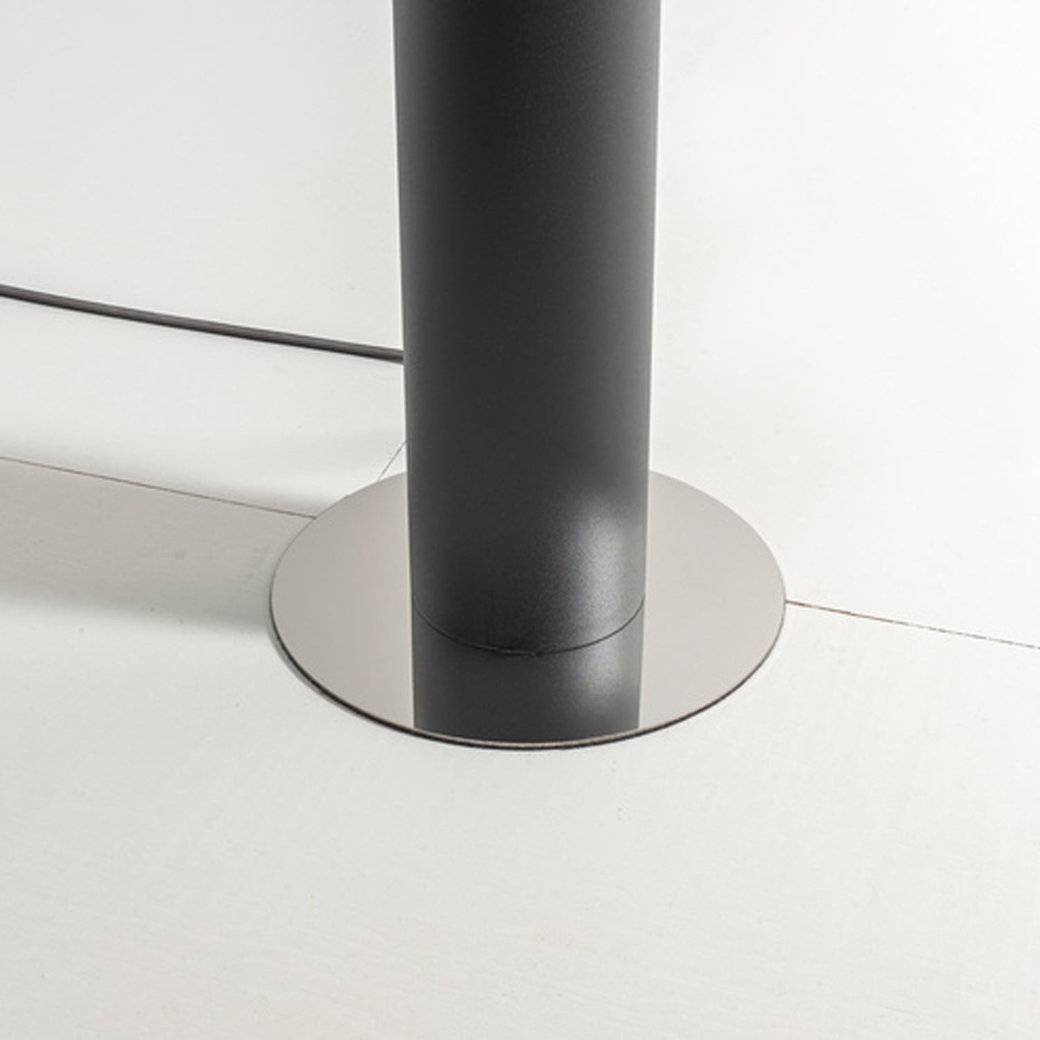 SPOTLIGHT VOLUMES Floor Lamp