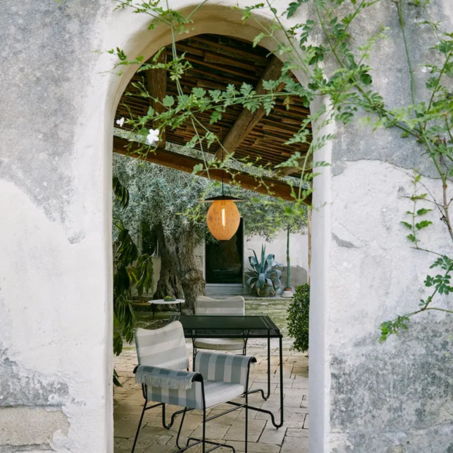 Satellite Outdoor Pendant Light