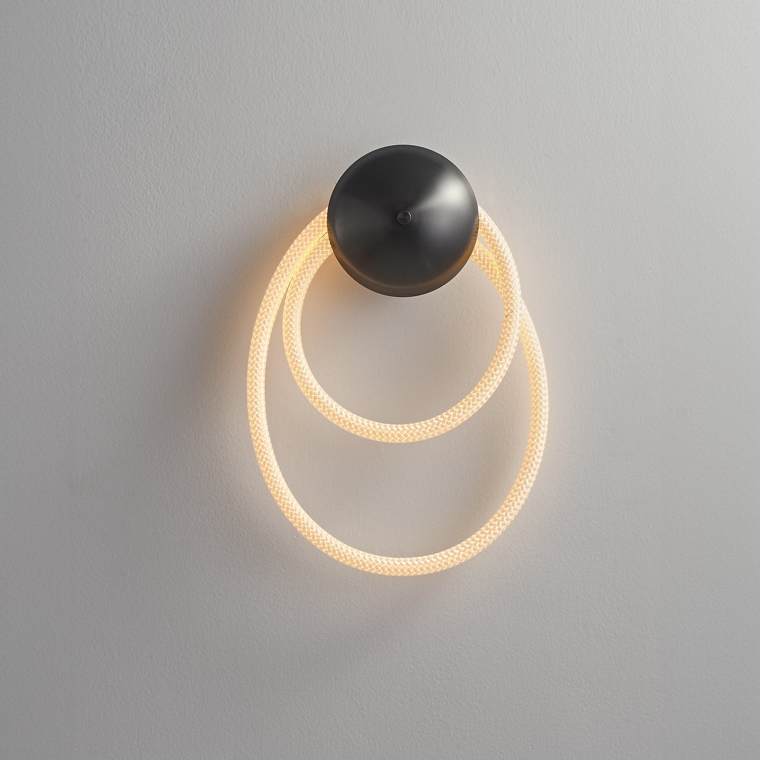 Shield_Sconce_LukeLampCo_0006