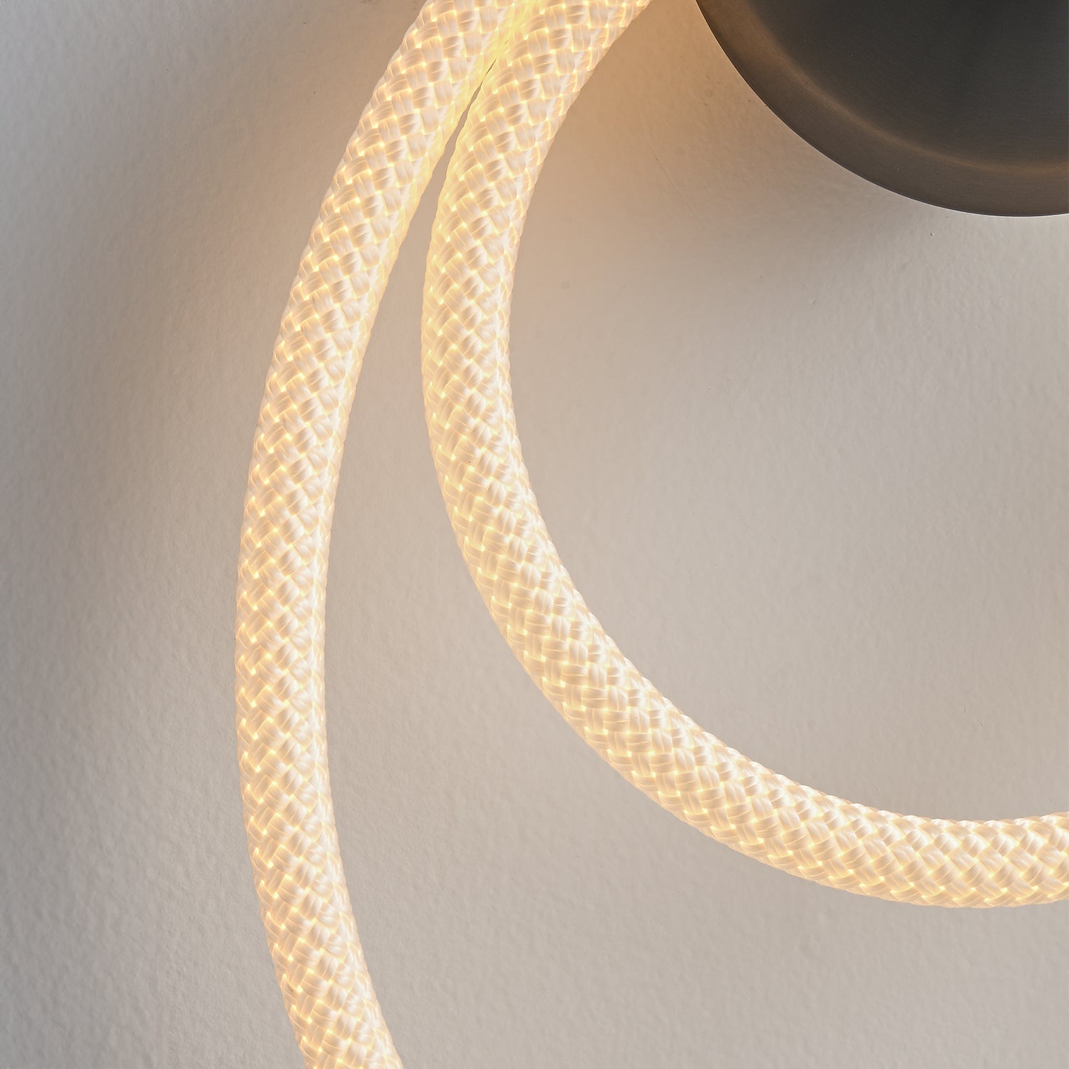 Shield_Sconce_LukeLampCo_0010