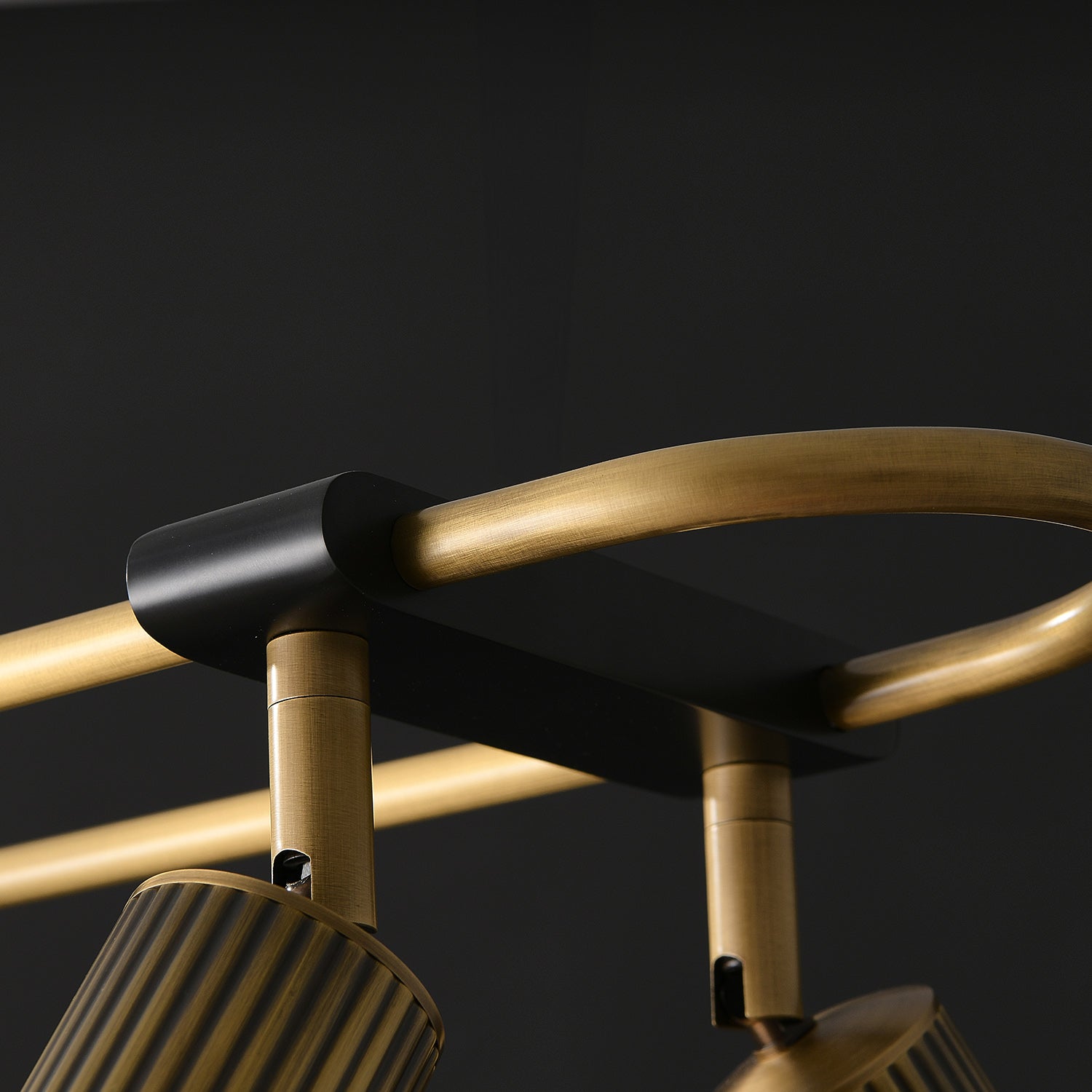 Spot_Linear_Suspension_Pendant_Light_J. Adams_09