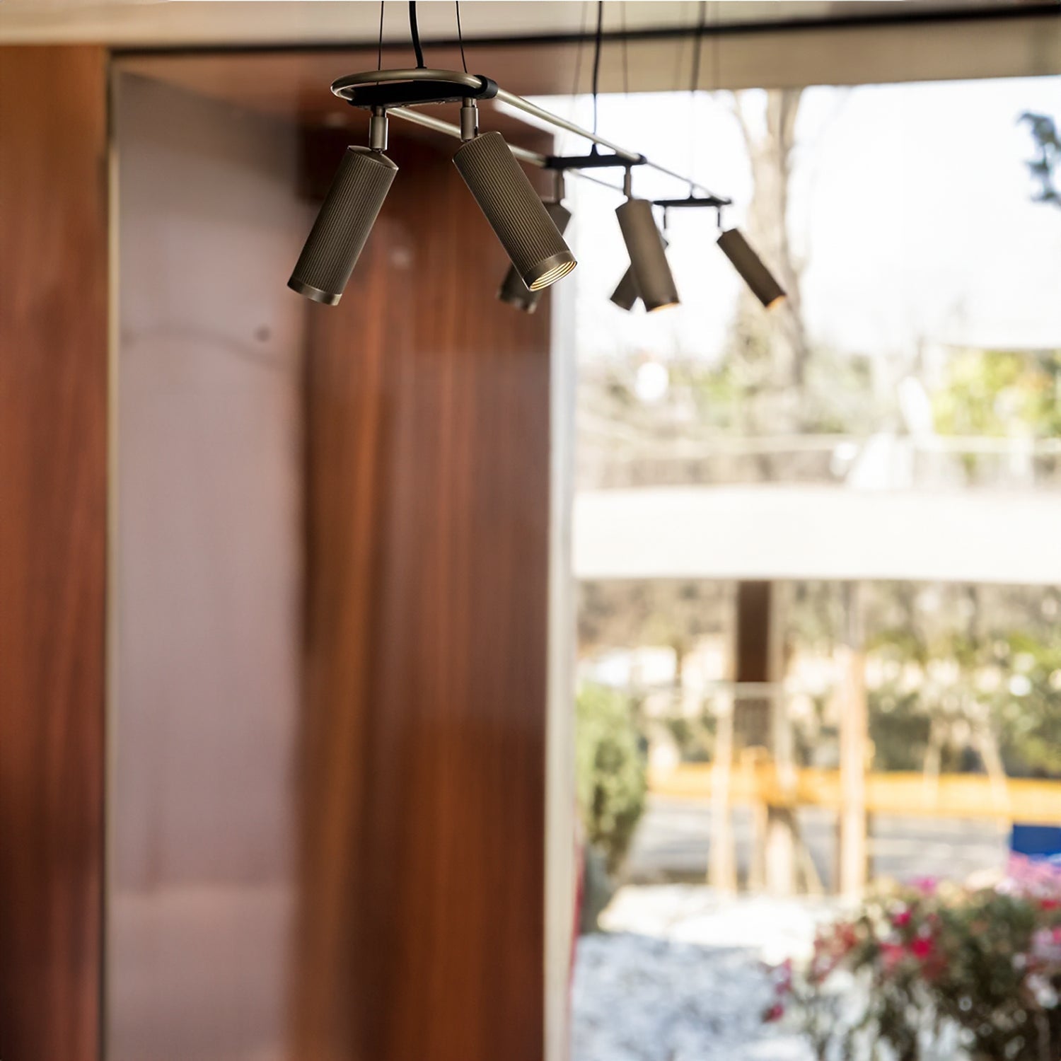 Spot_Linear_Suspension_Pendant_Light_J._Adams_15