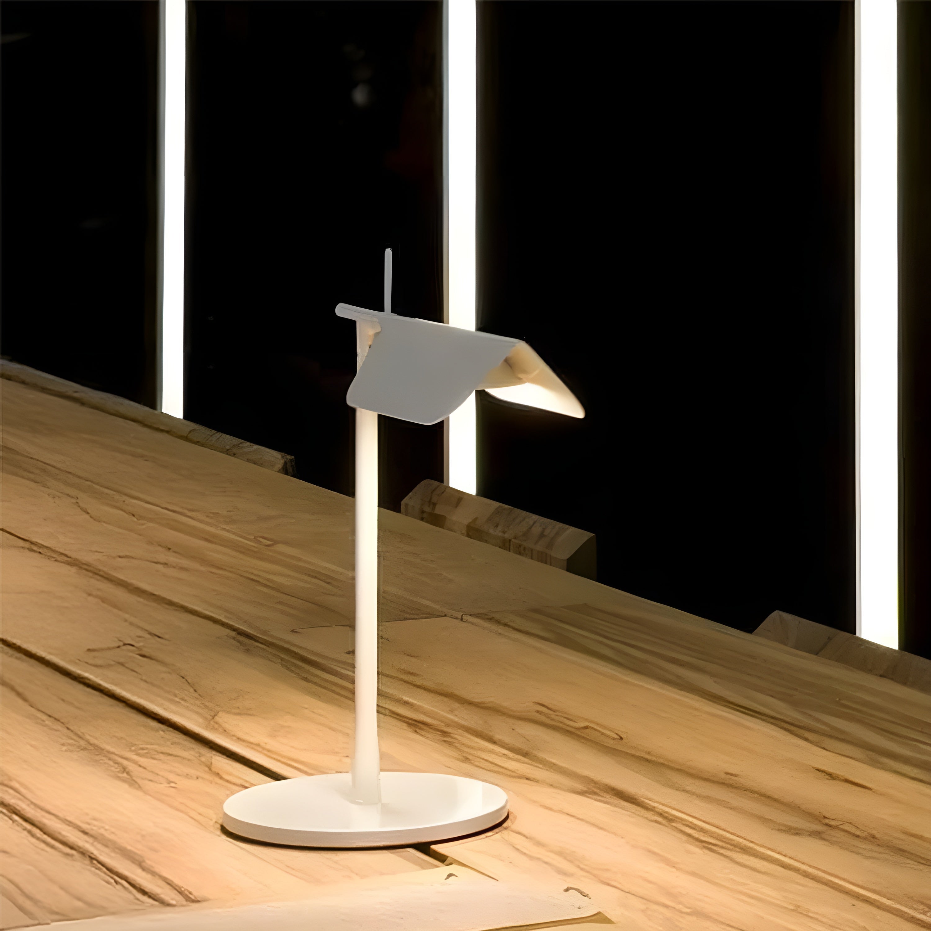 TAB T Table Lamp
