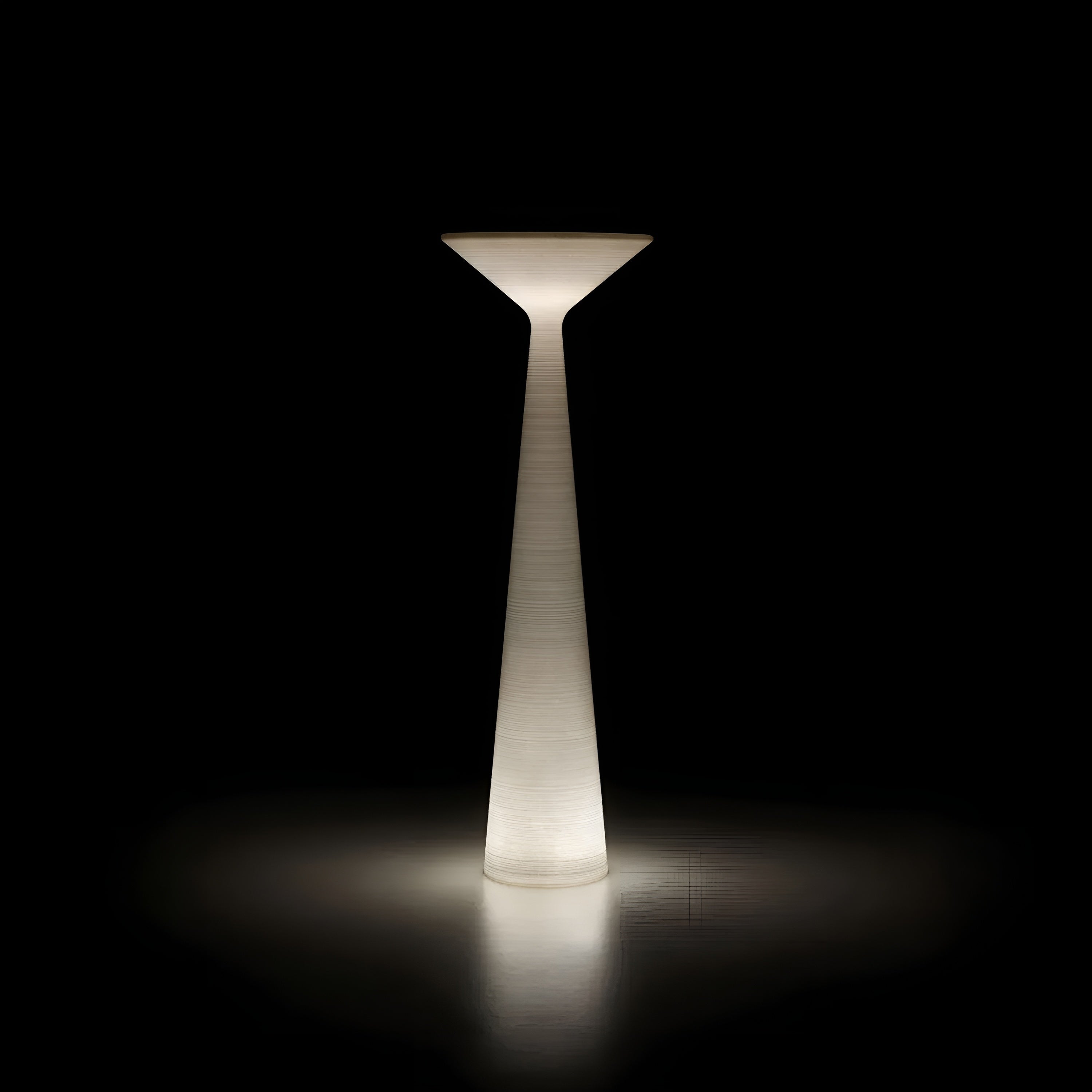 TEBE Floor Lamp