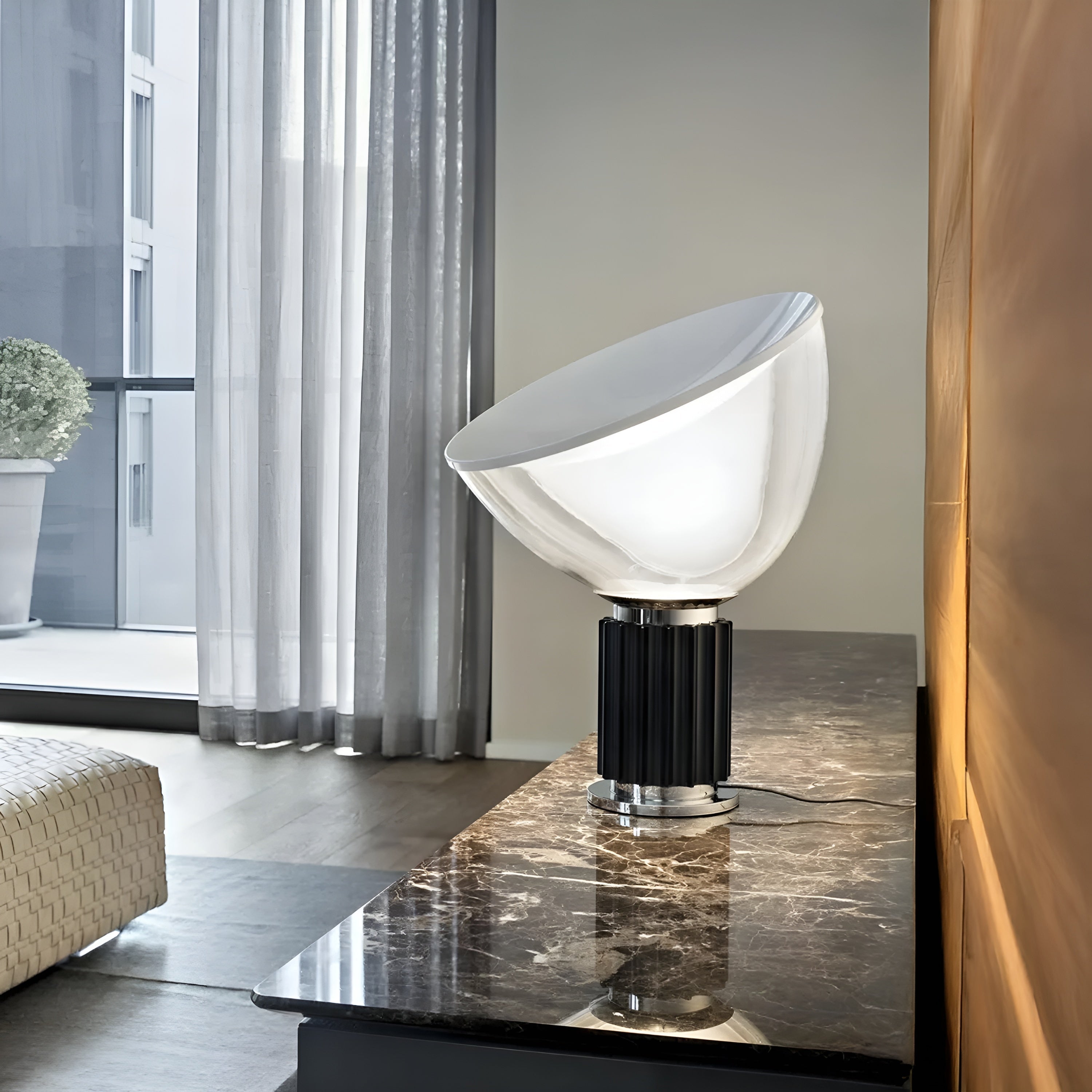 Taccia Small Table Lamp