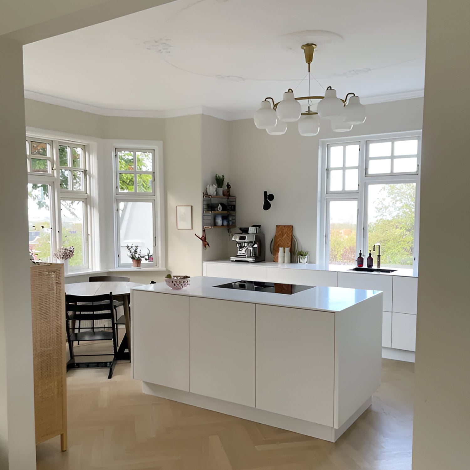 VL Ring Crown Chandelier