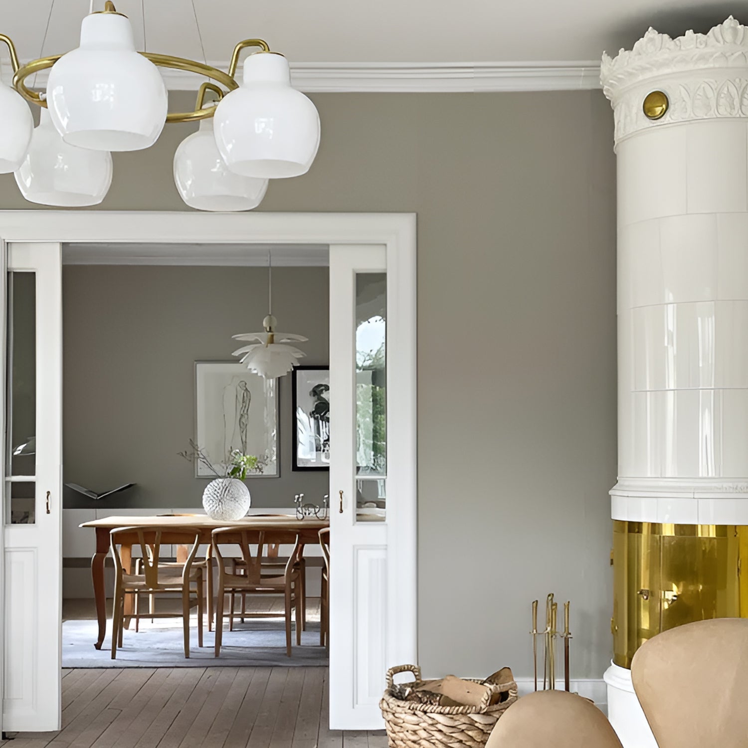 VL Ring Crown Chandelier