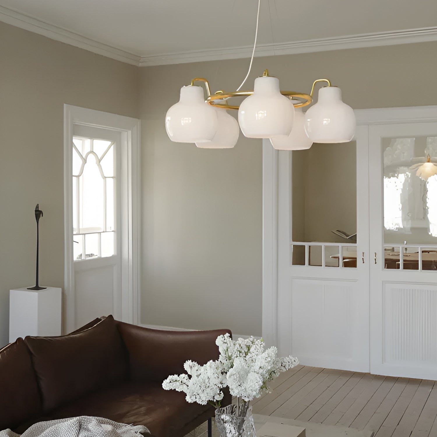 VL Ring Crown Chandelier