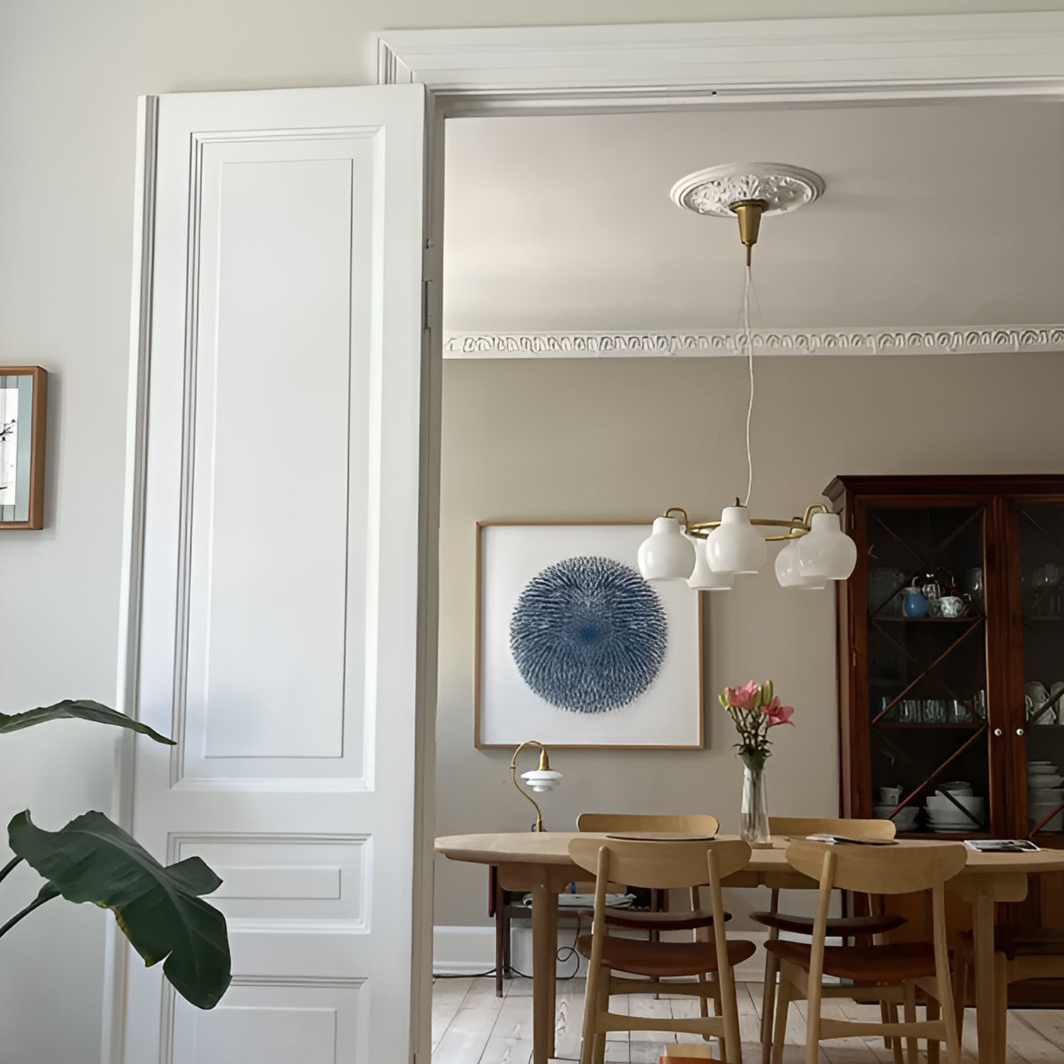 VL Ring Crown Chandelier