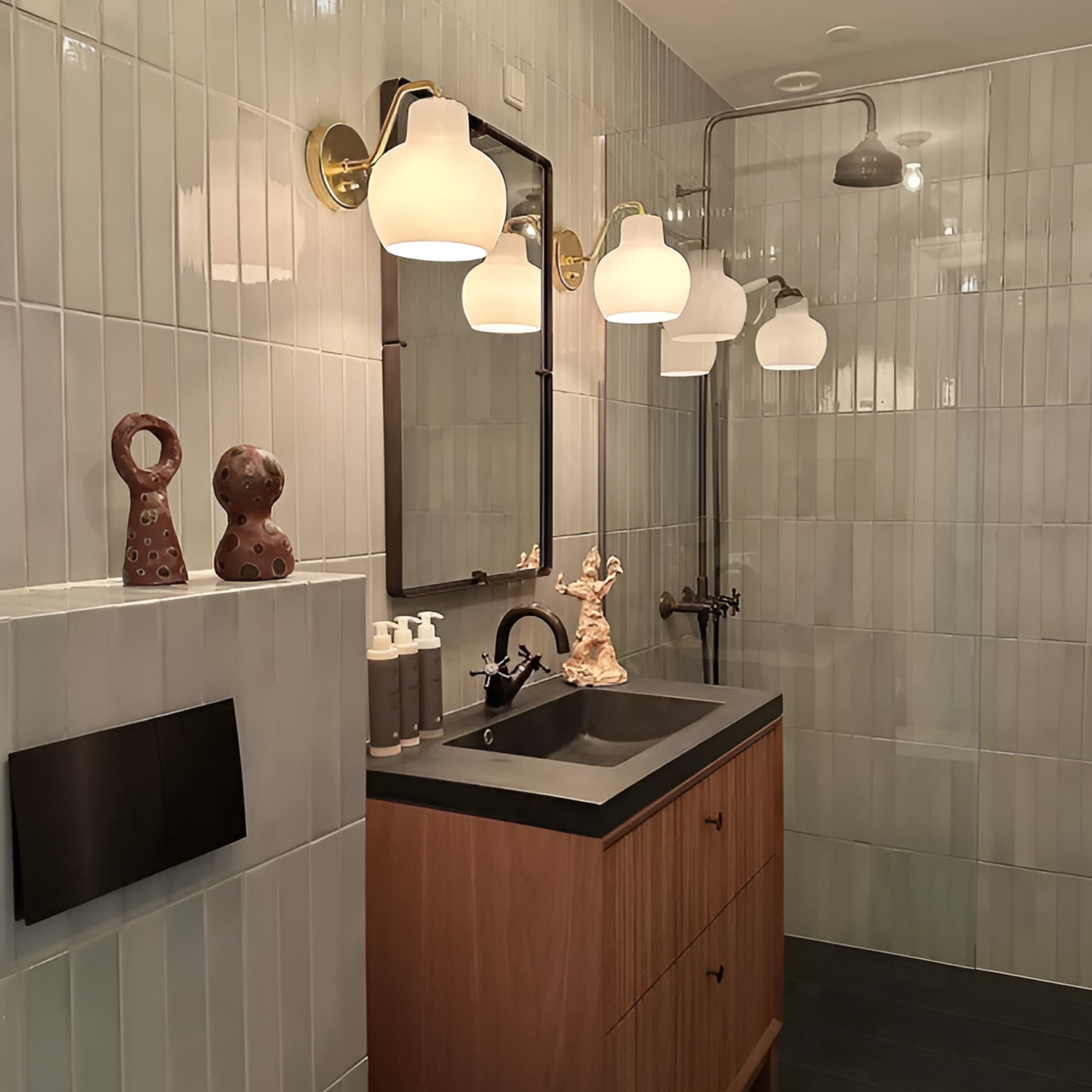 VL Ring Crown Wall Lamp