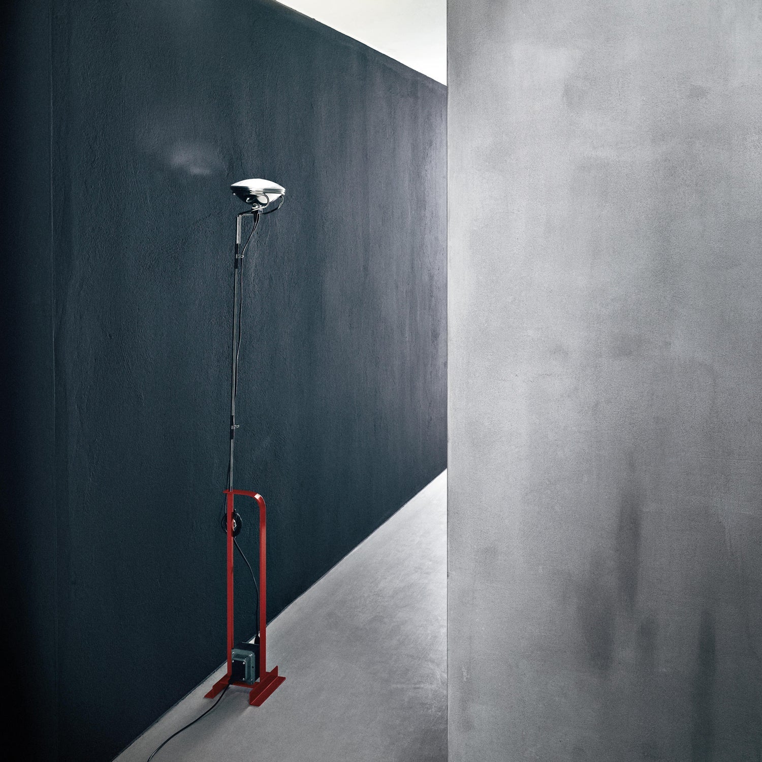 Toio Floor Lamp