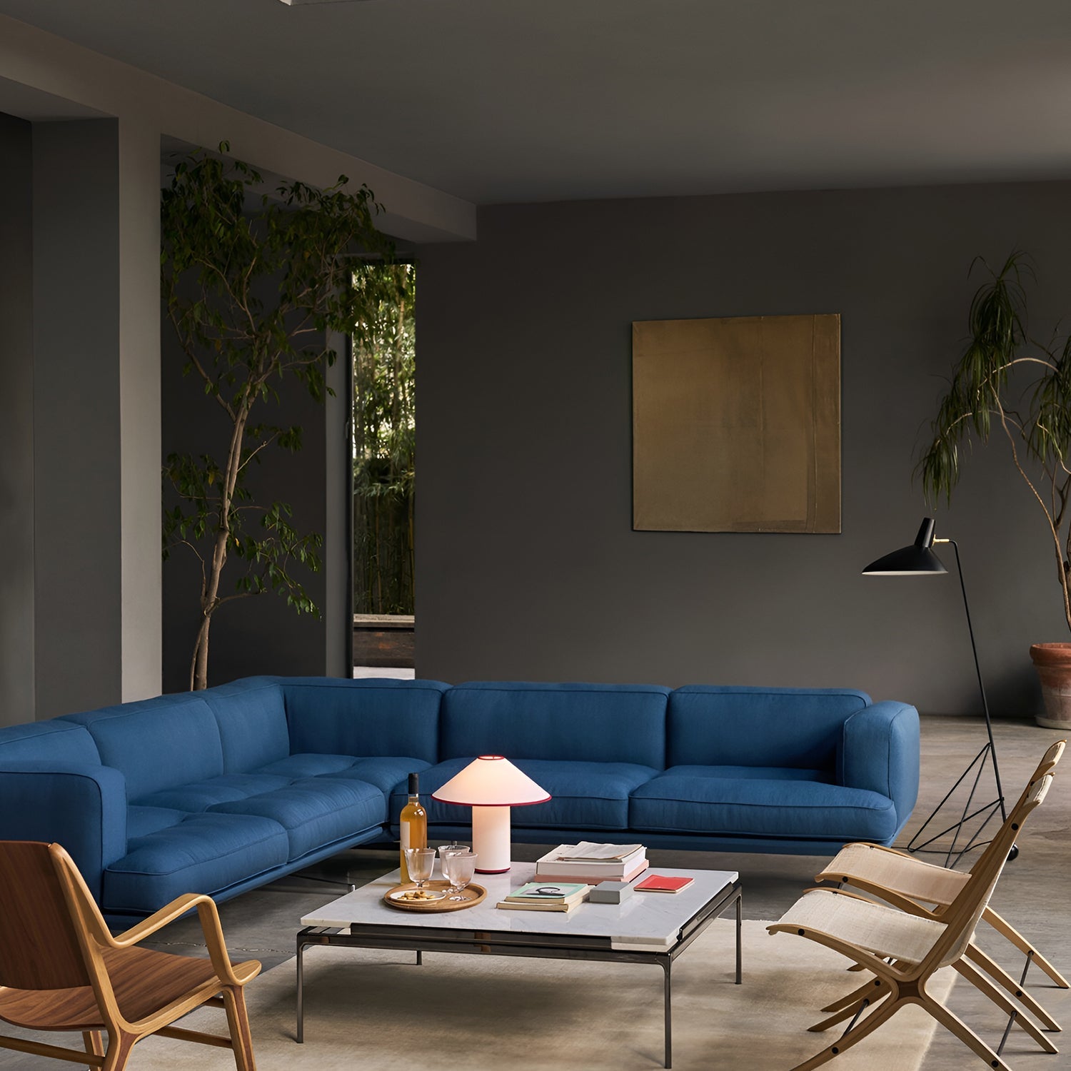 Tripod HM8 Floor Lamp