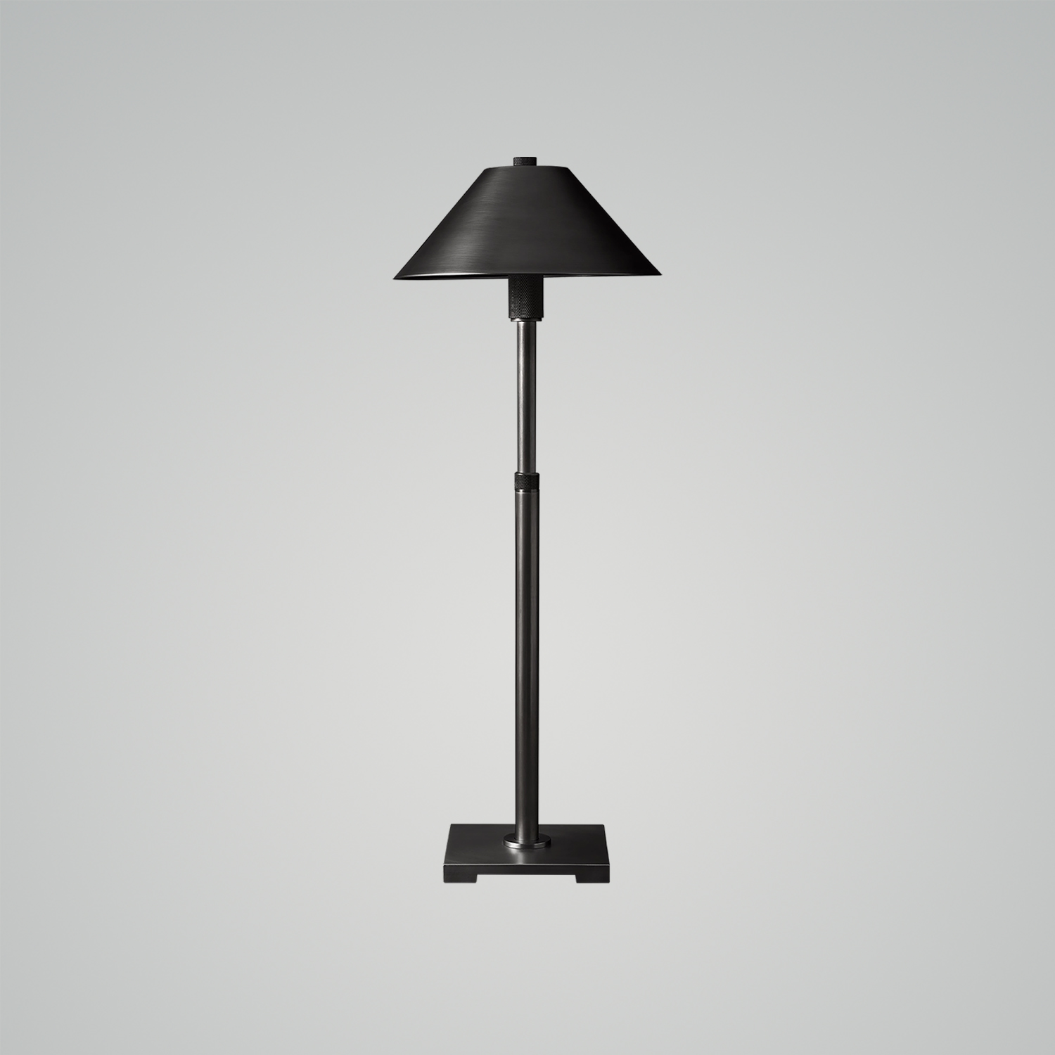 Utilitaire Metal Shade Table Lamp