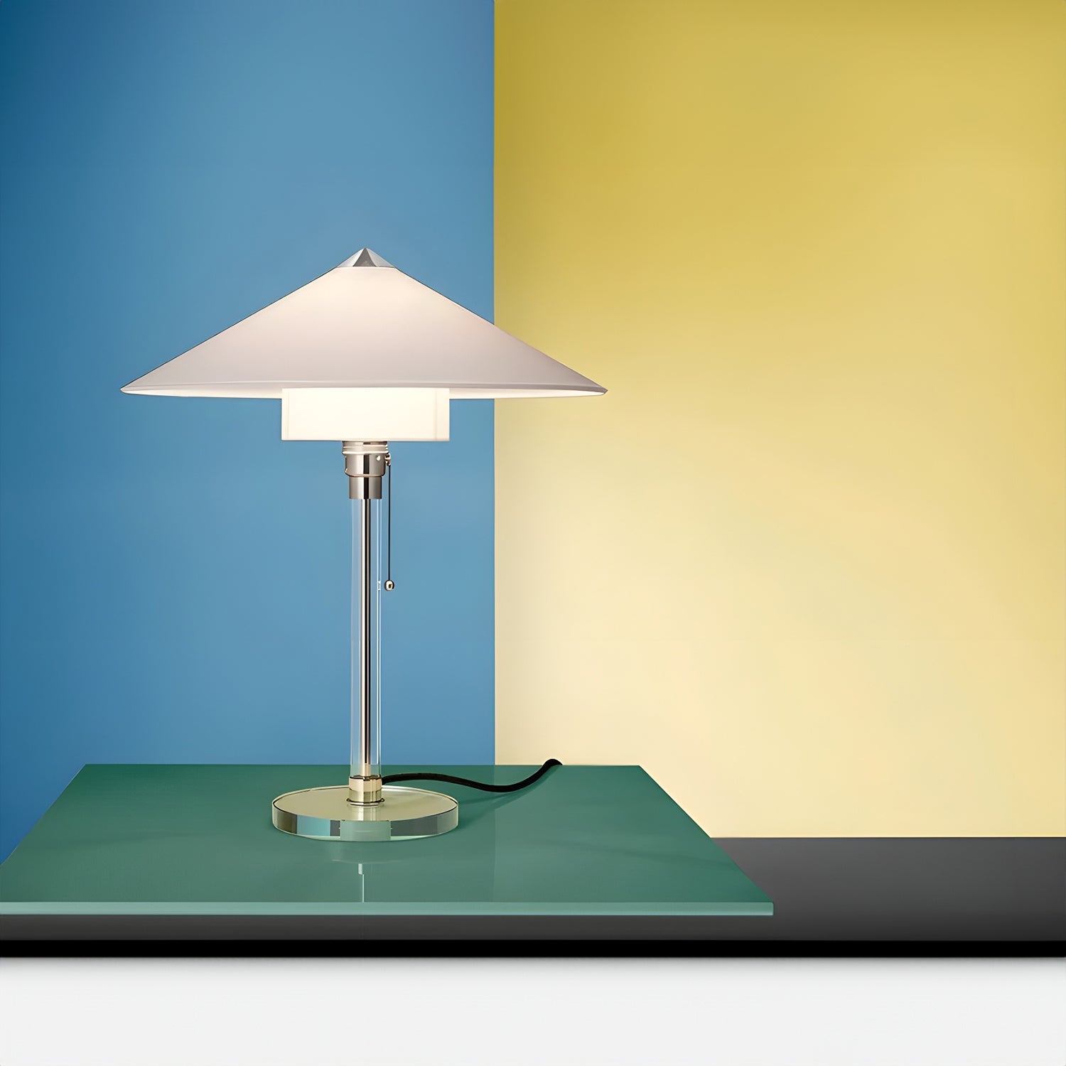 WG 27 Table Lamp