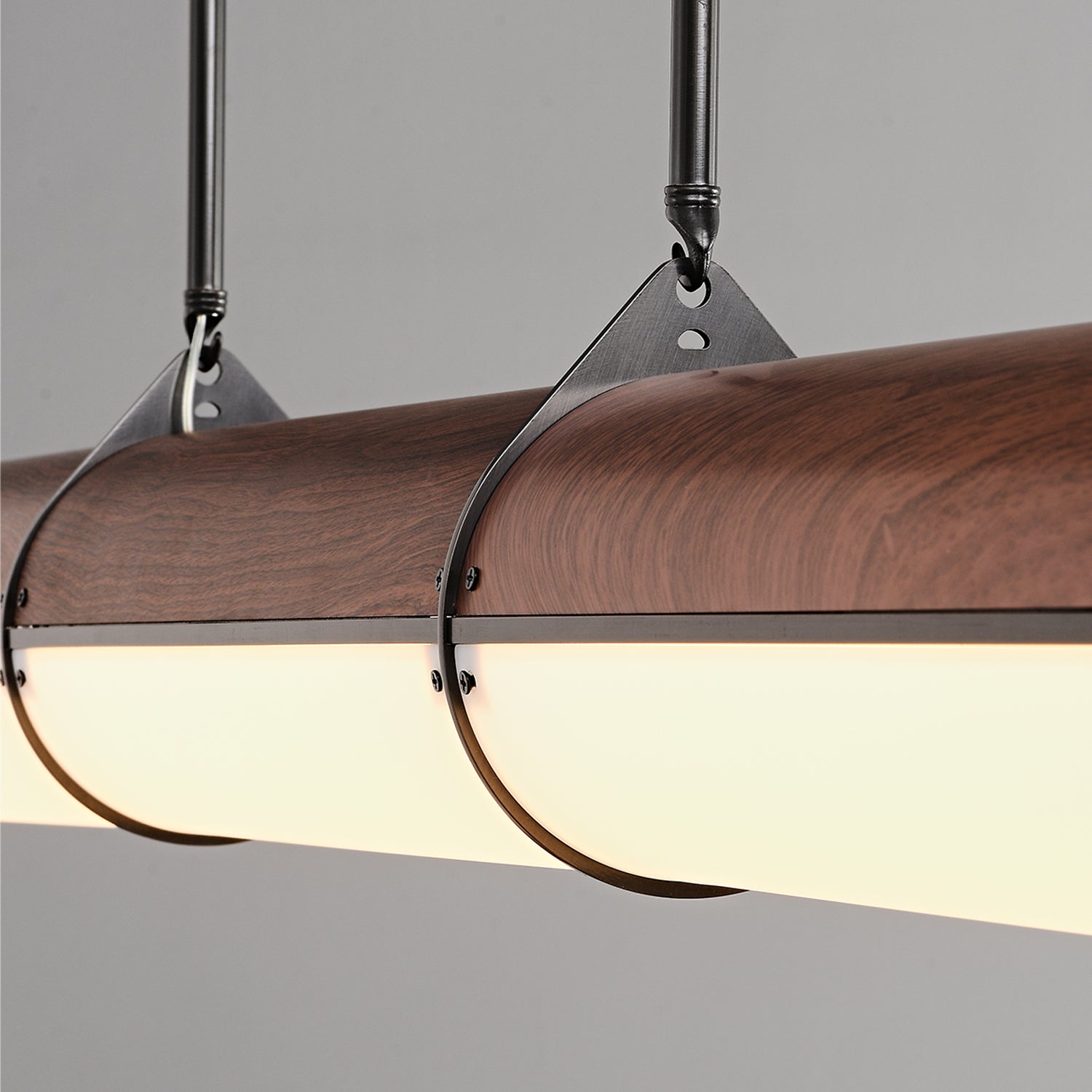 Woody_Endless_Straight_Pendant_Light_Roll&Hill_0011