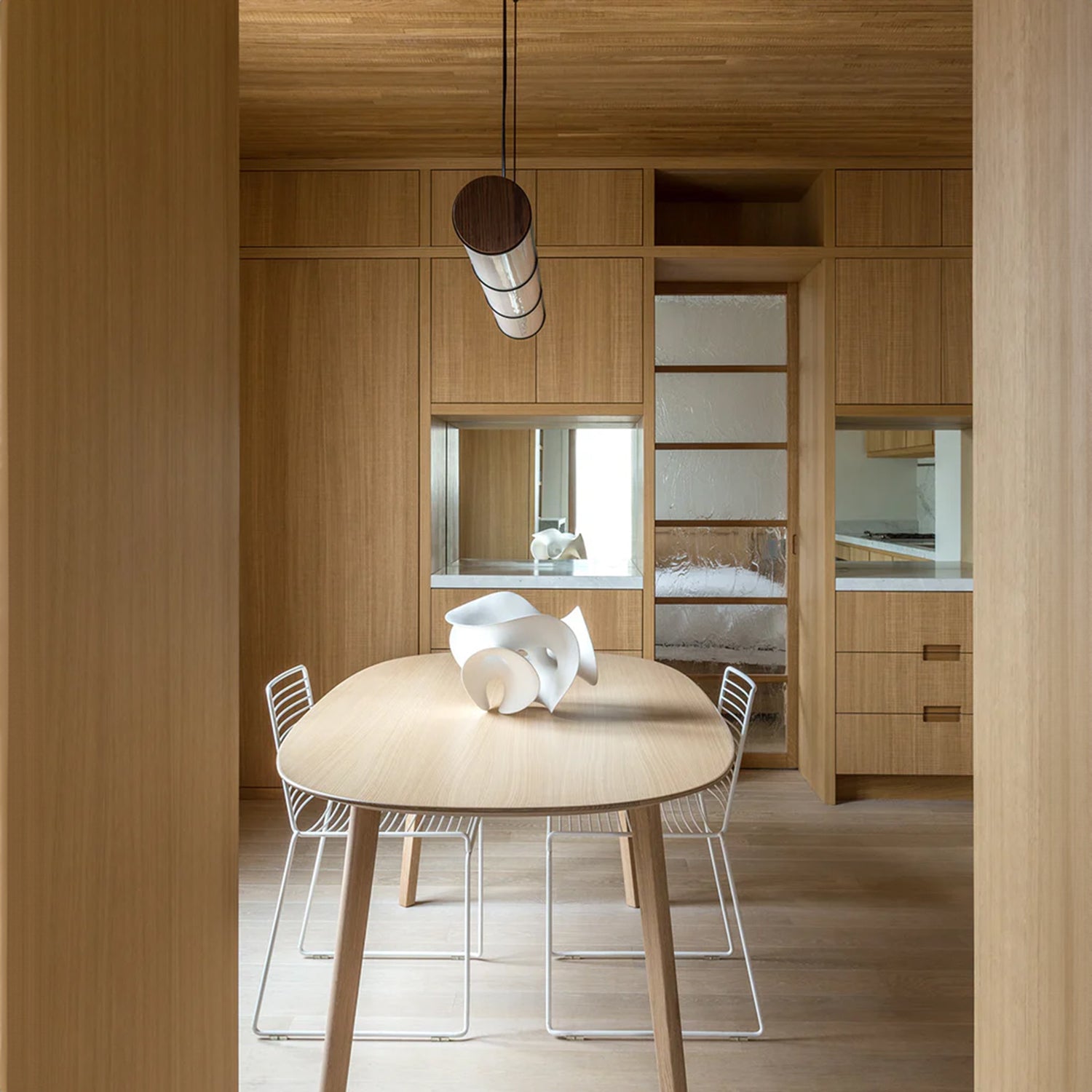 Woody Endless Straight Pendant Light