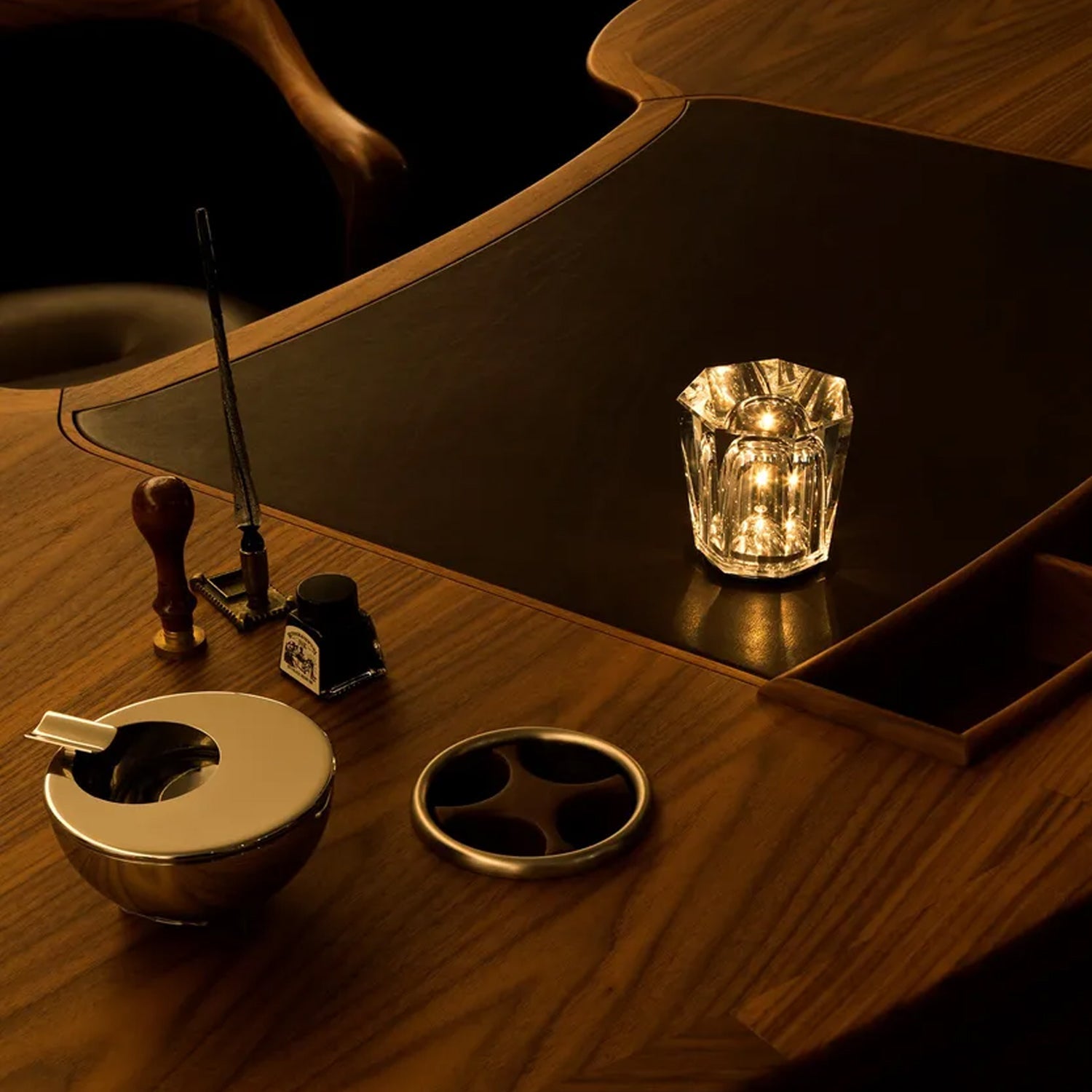 XTAL BECRUX Table Lamp