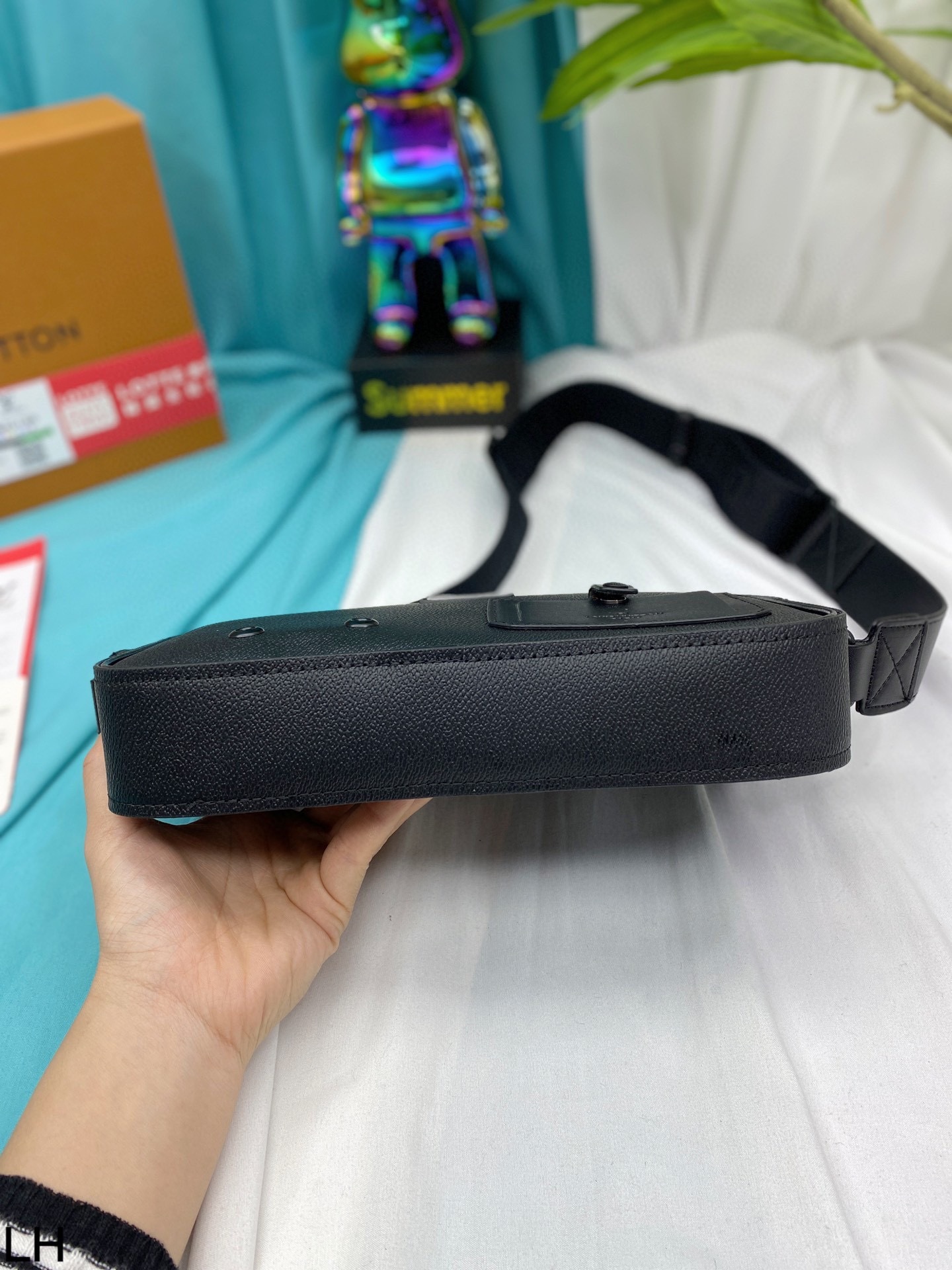 ☆LOUIS VUITTON☆ メンズショルダーバッグ