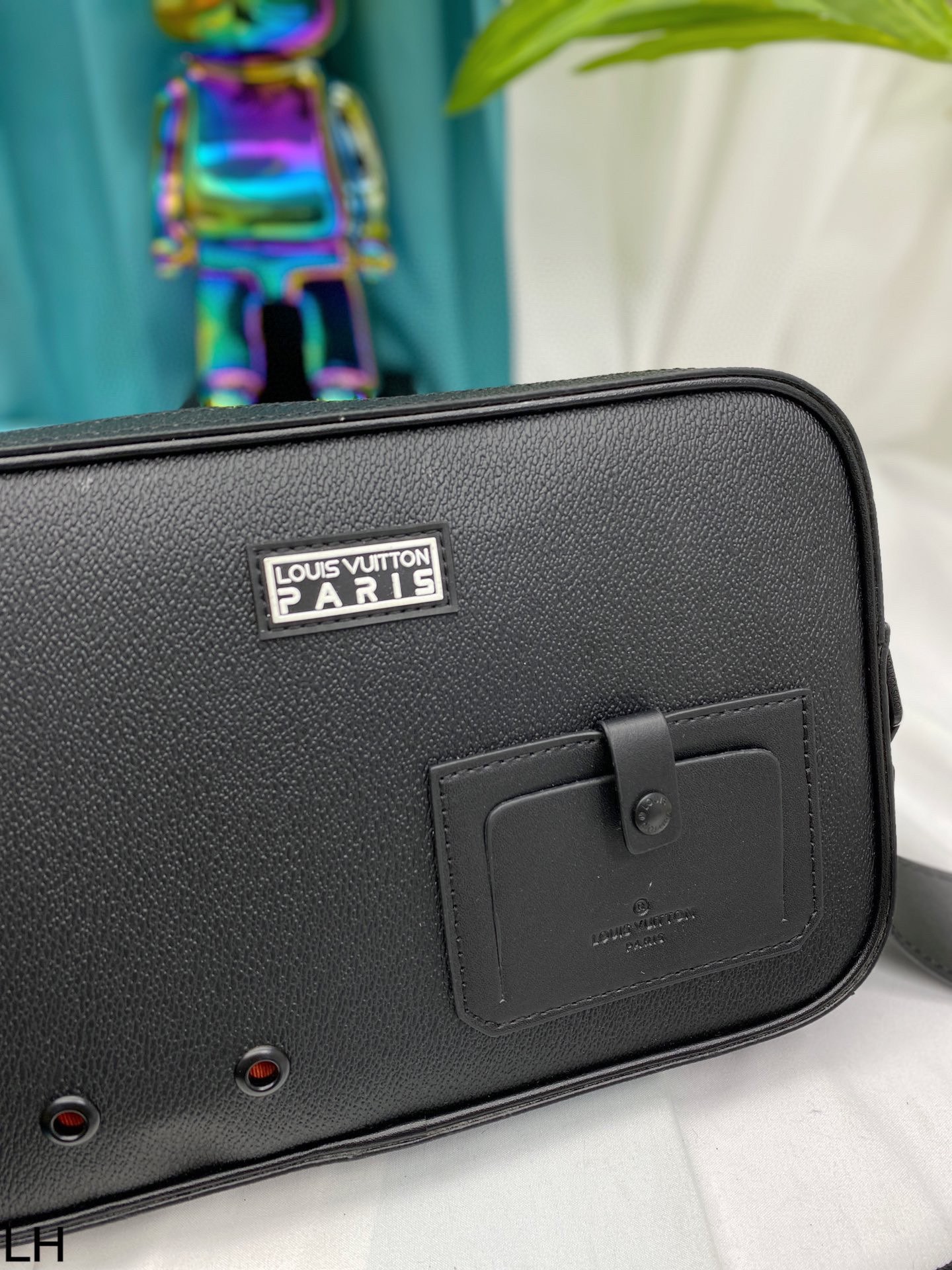 ☆LOUIS VUITTON☆ メンズショルダーバッグ