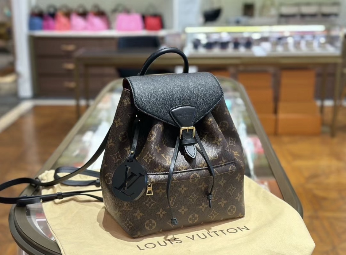 【お出かけのお供に♪】LOUIS VUITTON★バックパック M45515