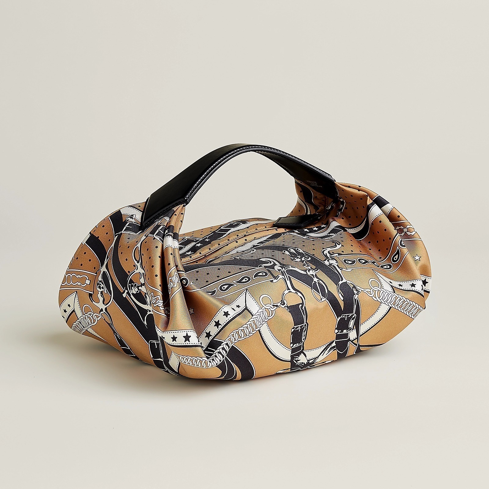 【目を引くデザイン】HERMES BALUSOIE バッグ