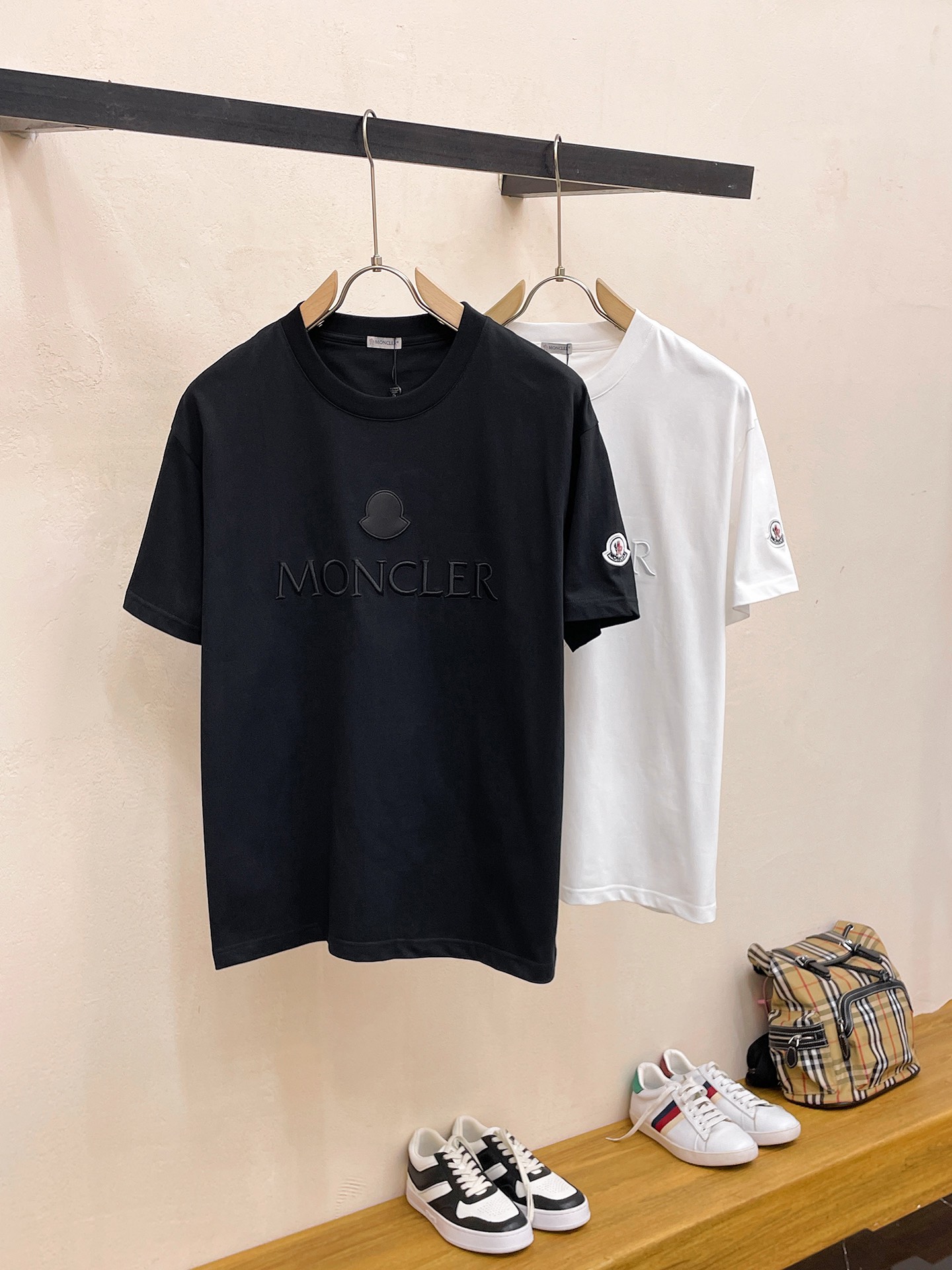 【Moncler 】（モンクレール）男女兼用、ご好評に付き再入荷！