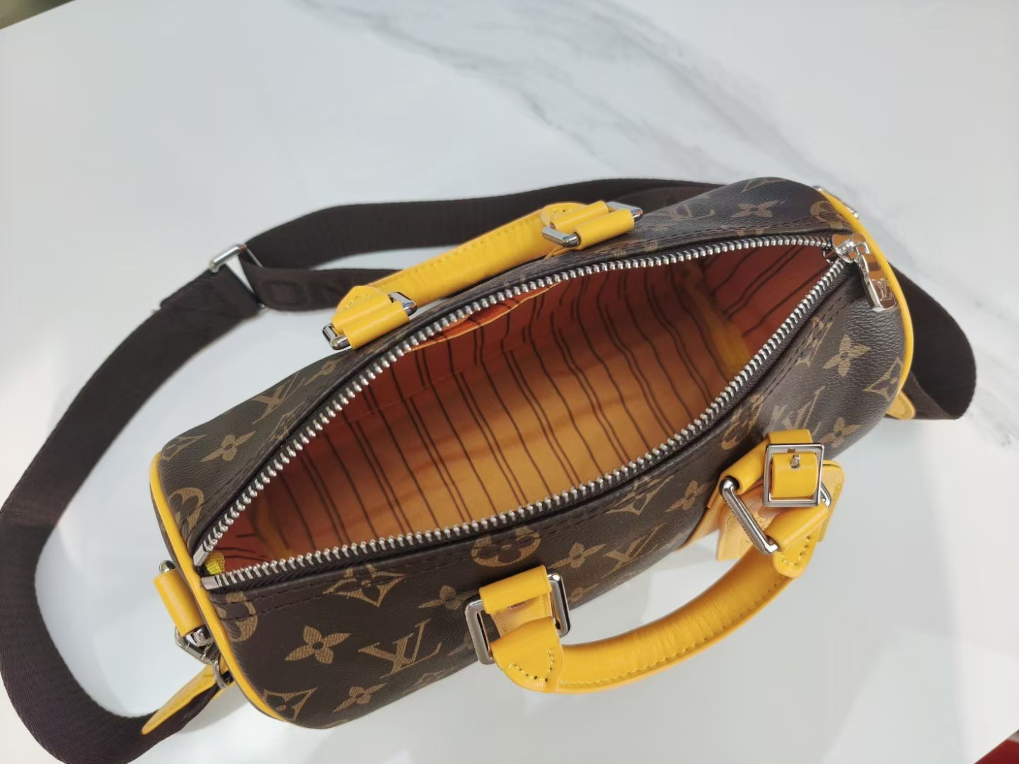 【LOUIS VUITTON】ルイ・ヴィトン★KEEPALL BANDOULIÈRE 25★  25*15*11CM