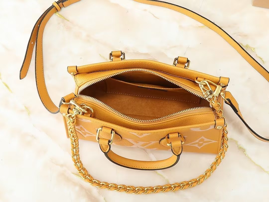 【LOUIS VUITTON旗艦店】ルイヴィトン  小さなトートバッグ ONTHEGO EAST WEST