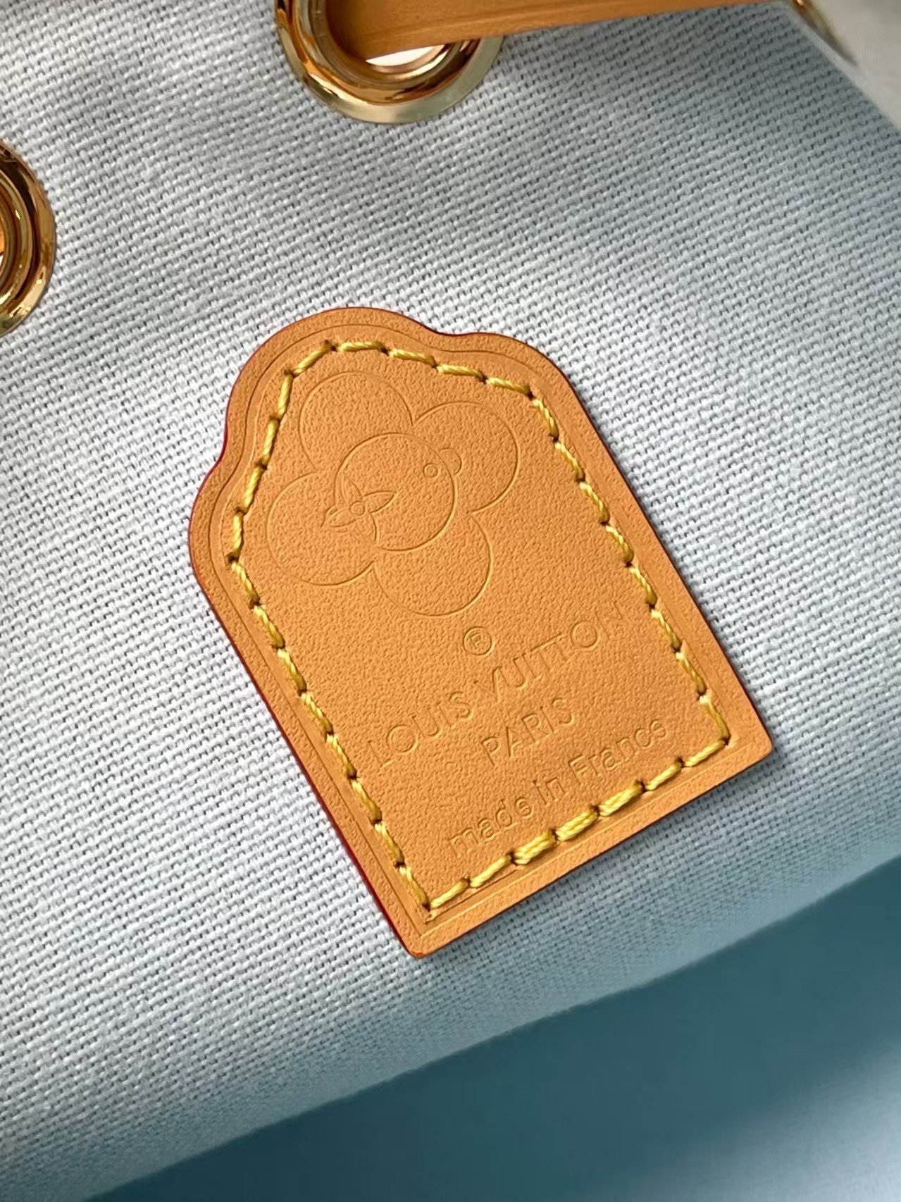 【LOUIS VUITTON旗艦店】ルイ・ヴィトン 2024年クリスマス限定 NANO NOÉ M12221