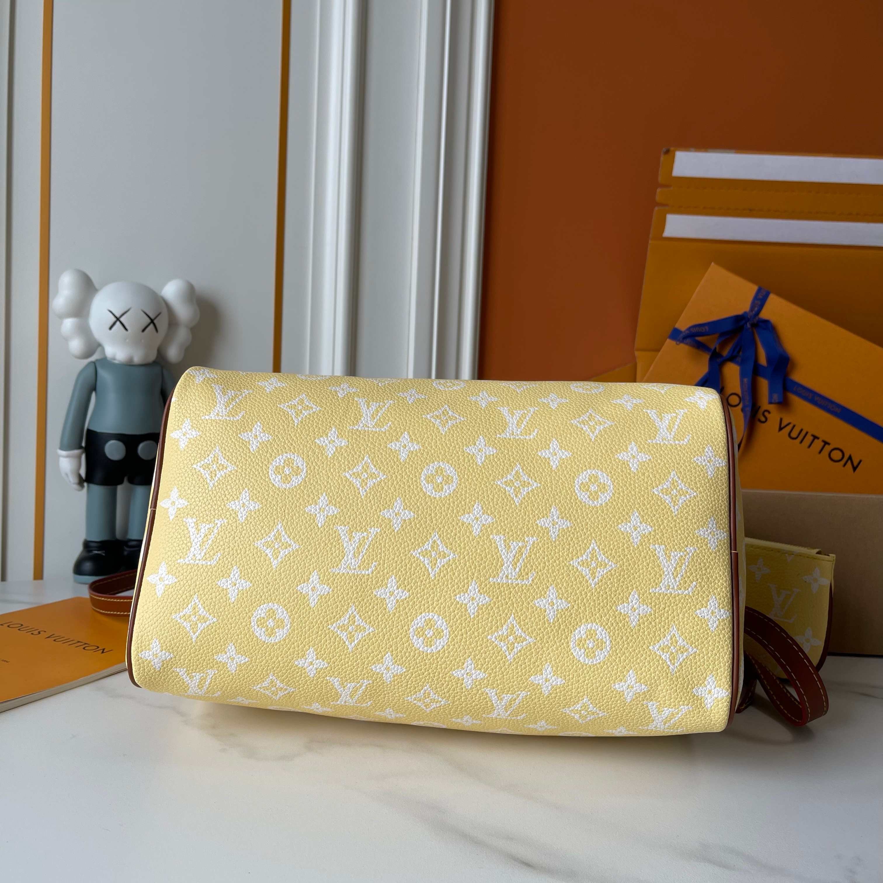 LOUIS VUITTON ルイヴィトン SPEEDY SOFT 30 ショルダーバッグ