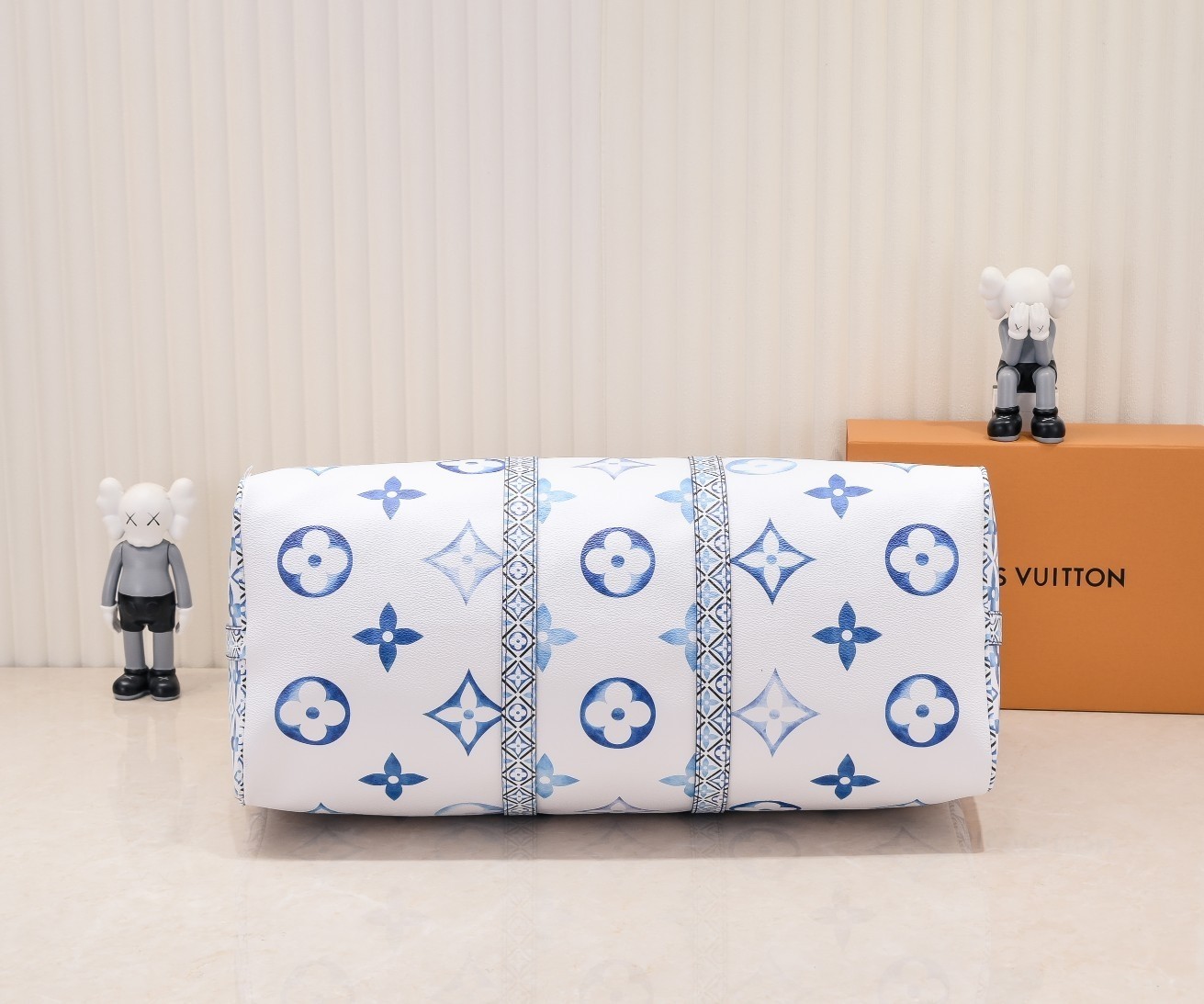 M10254LV バイ・ザ・プールキーポル・バンドリエール 50