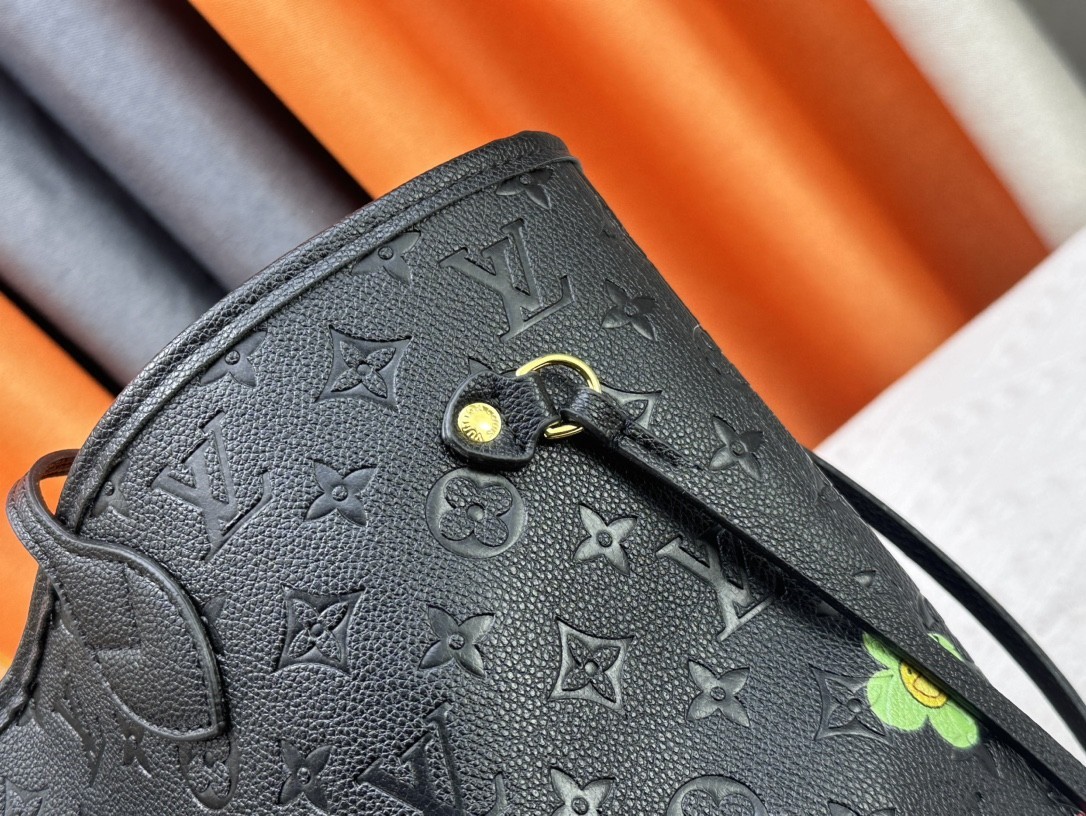 LOUIS VUITTON ルイヴィトン M13675 LV x TM NEVERFULL ハンドバッグ