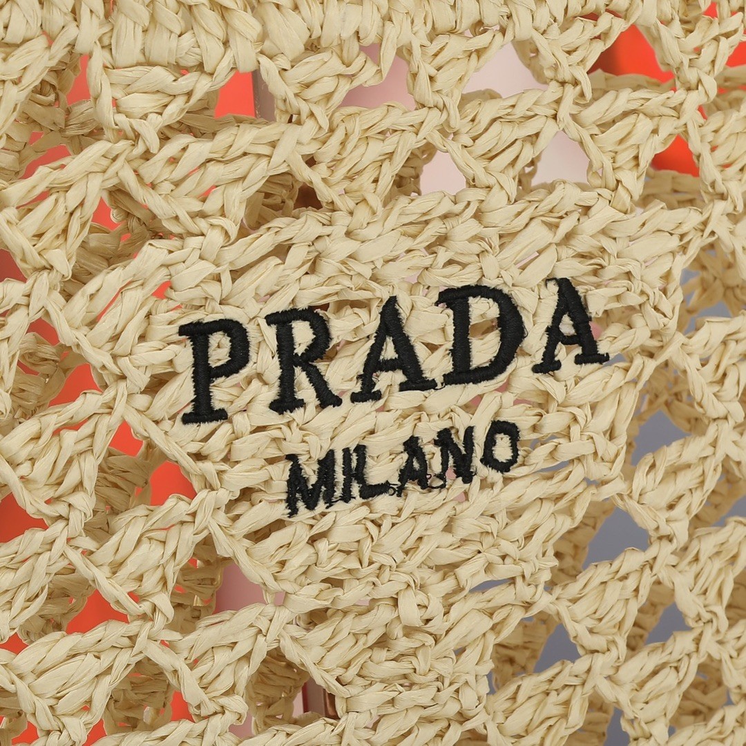 【PRADA旗艦店】プラダ わら編みバッグ 30*31CM
