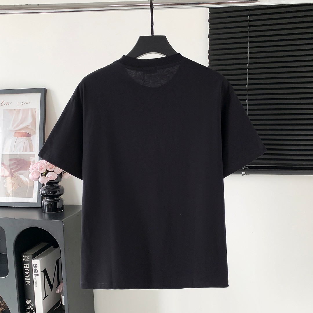 【Moncler 】（モンクレール）半袖Tシャツ 男女兼用、ご好評に付き再入荷！
