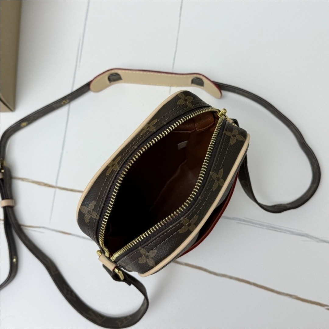 LOUIS VUITTON ルイヴィトン クロスボディバッグ M45266
