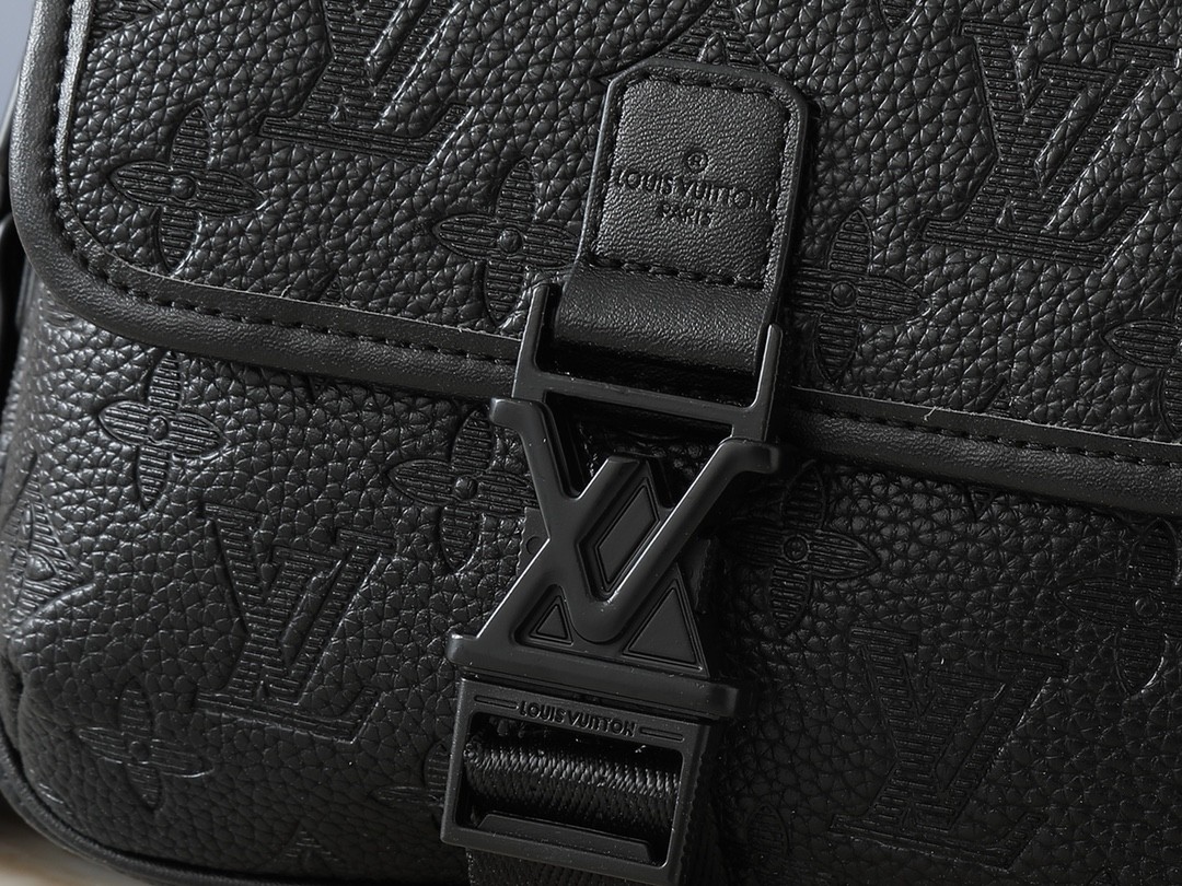 LOUIS VUITTON ルイヴィトン M12516 GETAWAY メッセンジャーバッグ