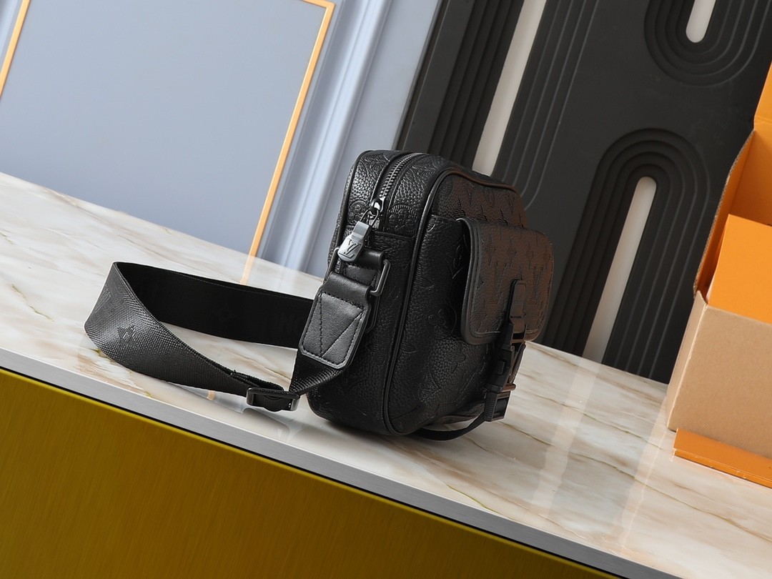 LOUIS VUITTON ルイヴィトン M12516 GETAWAY メッセンジャーバッグ